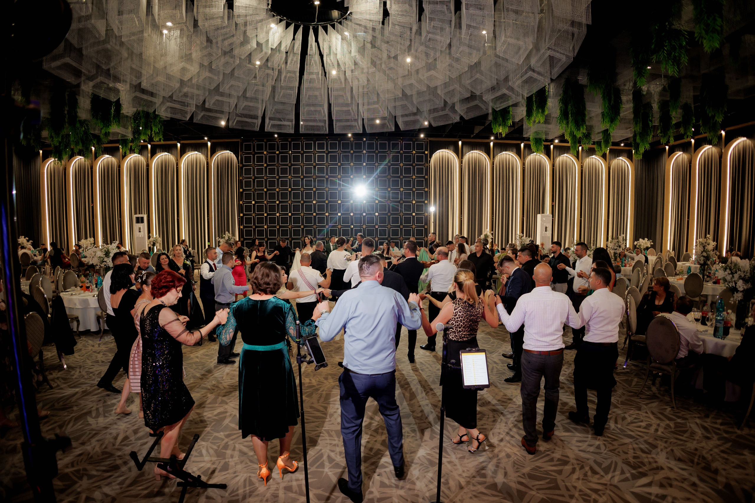 Nunta Nicoleta & Răzvan | Fotografie & Videografie Profesională. Servicii foto-video profesionale, pentru momente de neuitat