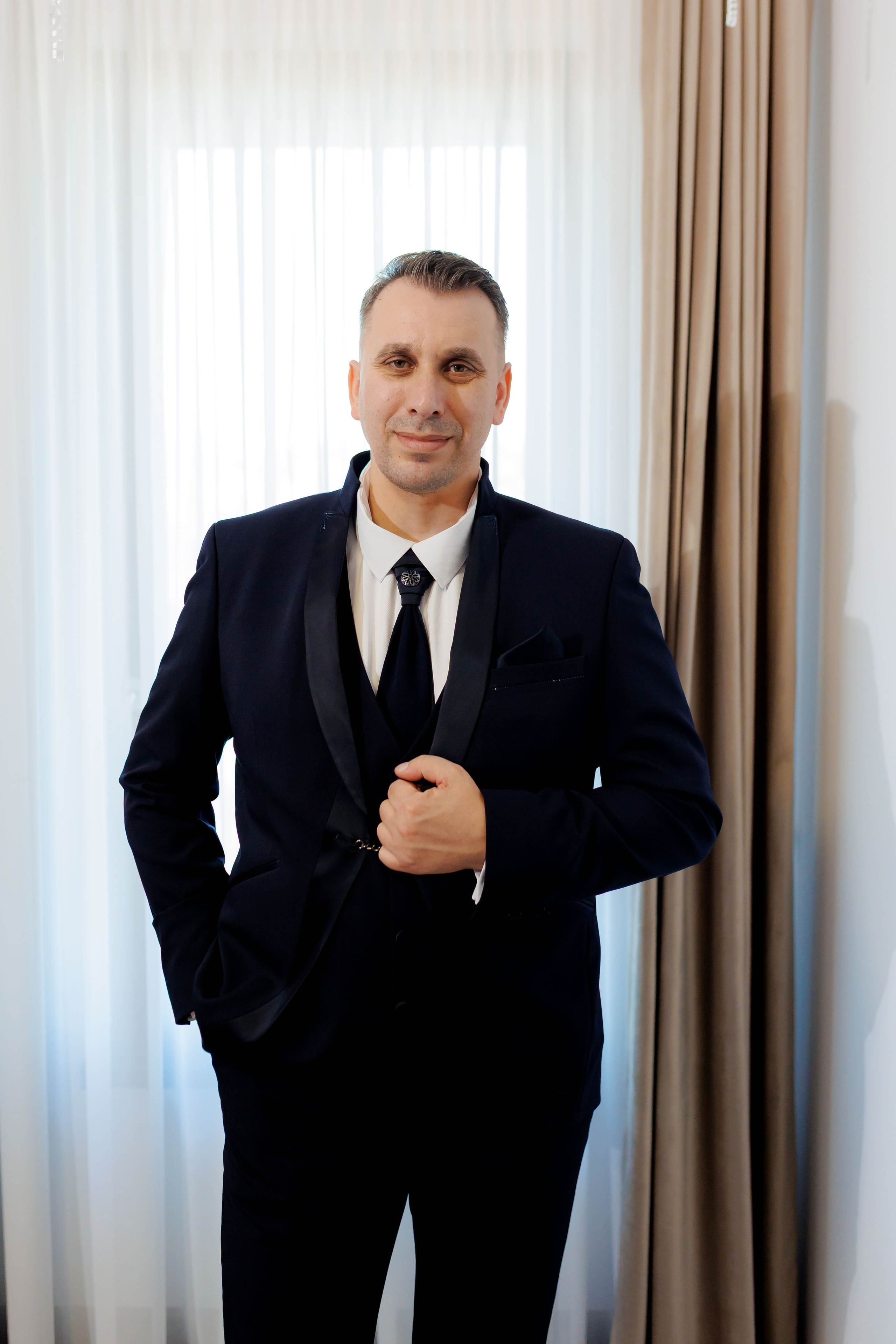 Povestea voastră, regizată de noi |Cristi Turculet Videograf Nuntă Suceava | wedding highlight. Servicii foto-video profesionale, pentru momente de neuitat