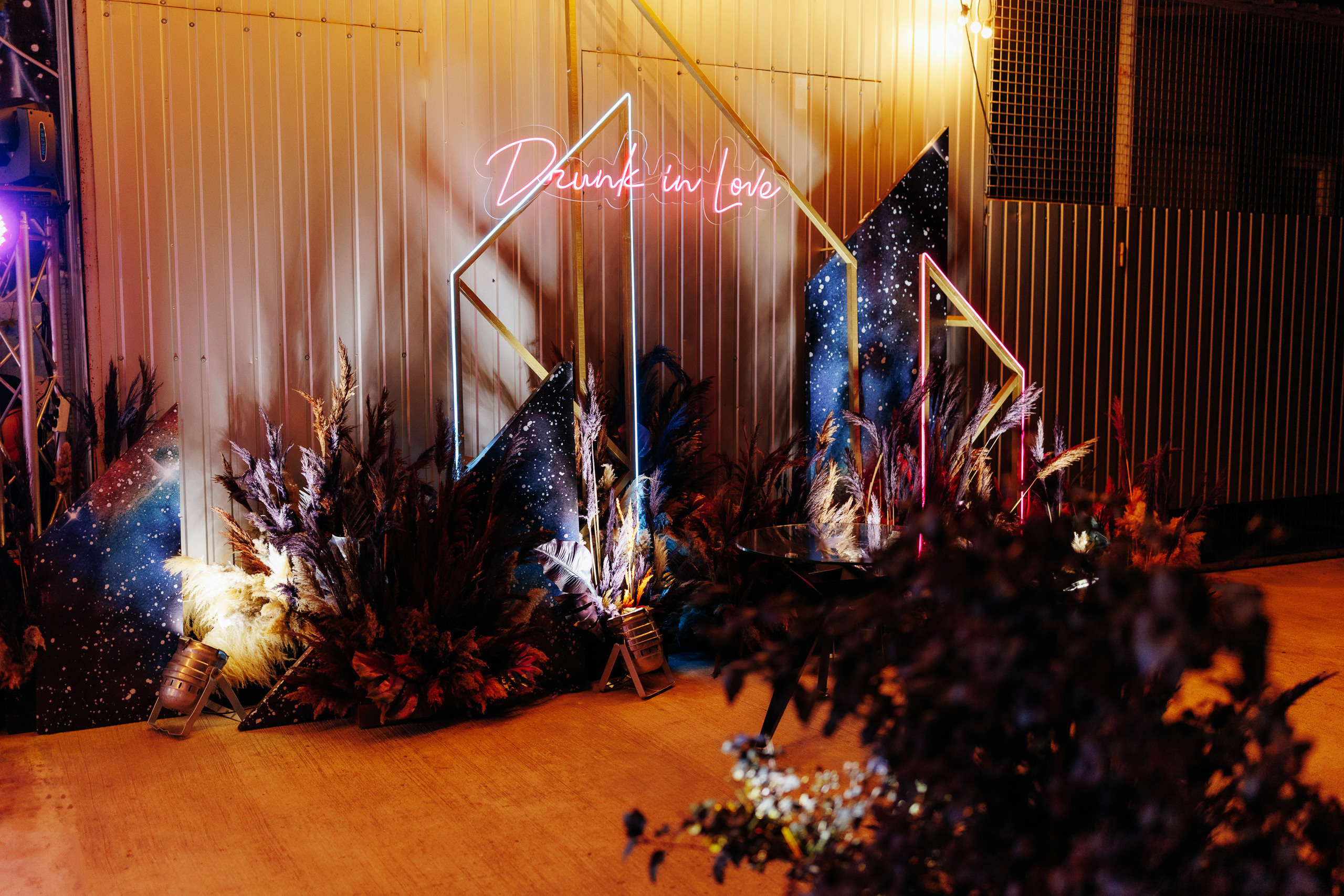 Drunk in love. Servicii Foto Video în Chișinău și Europa ID-Brothers