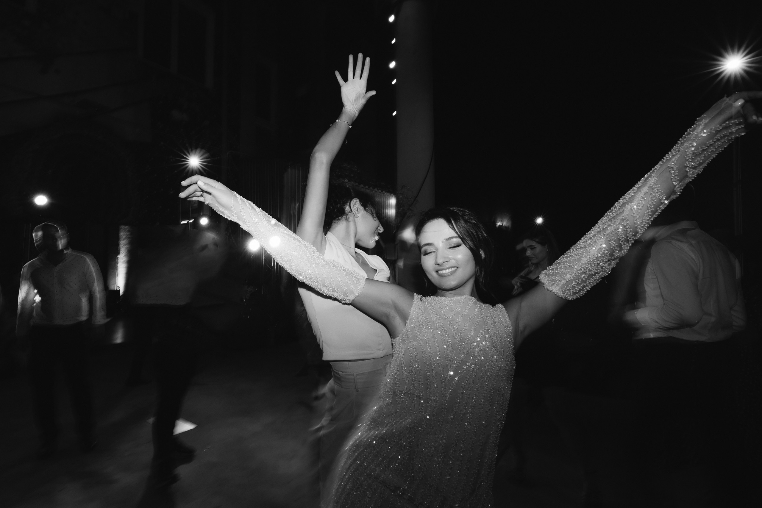 Drunk in love. Servicii Foto Video în Chișinău și Europa ID-Brothers