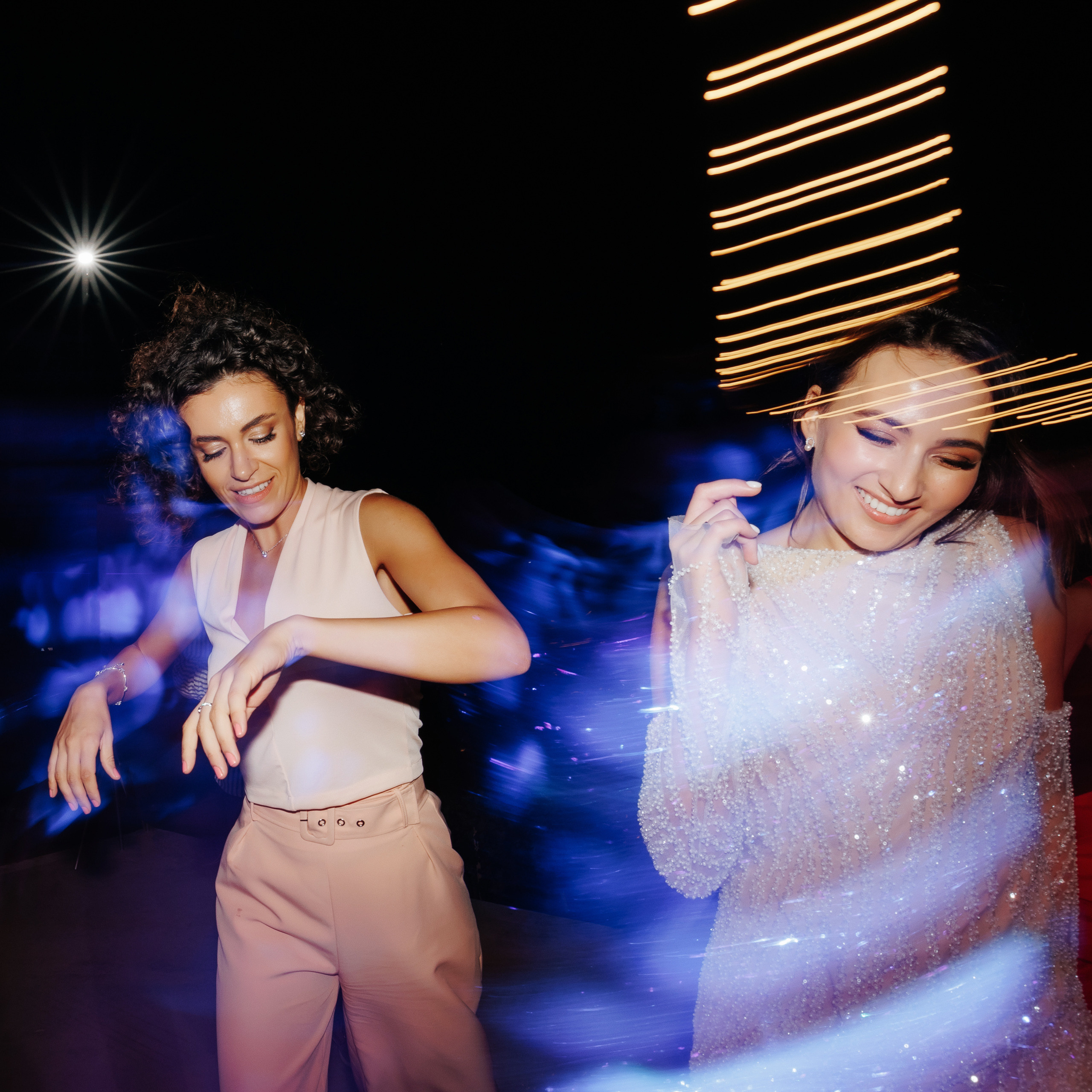 Drunk in love. Servicii Foto Video în Chișinău și Europa ID-Brothers