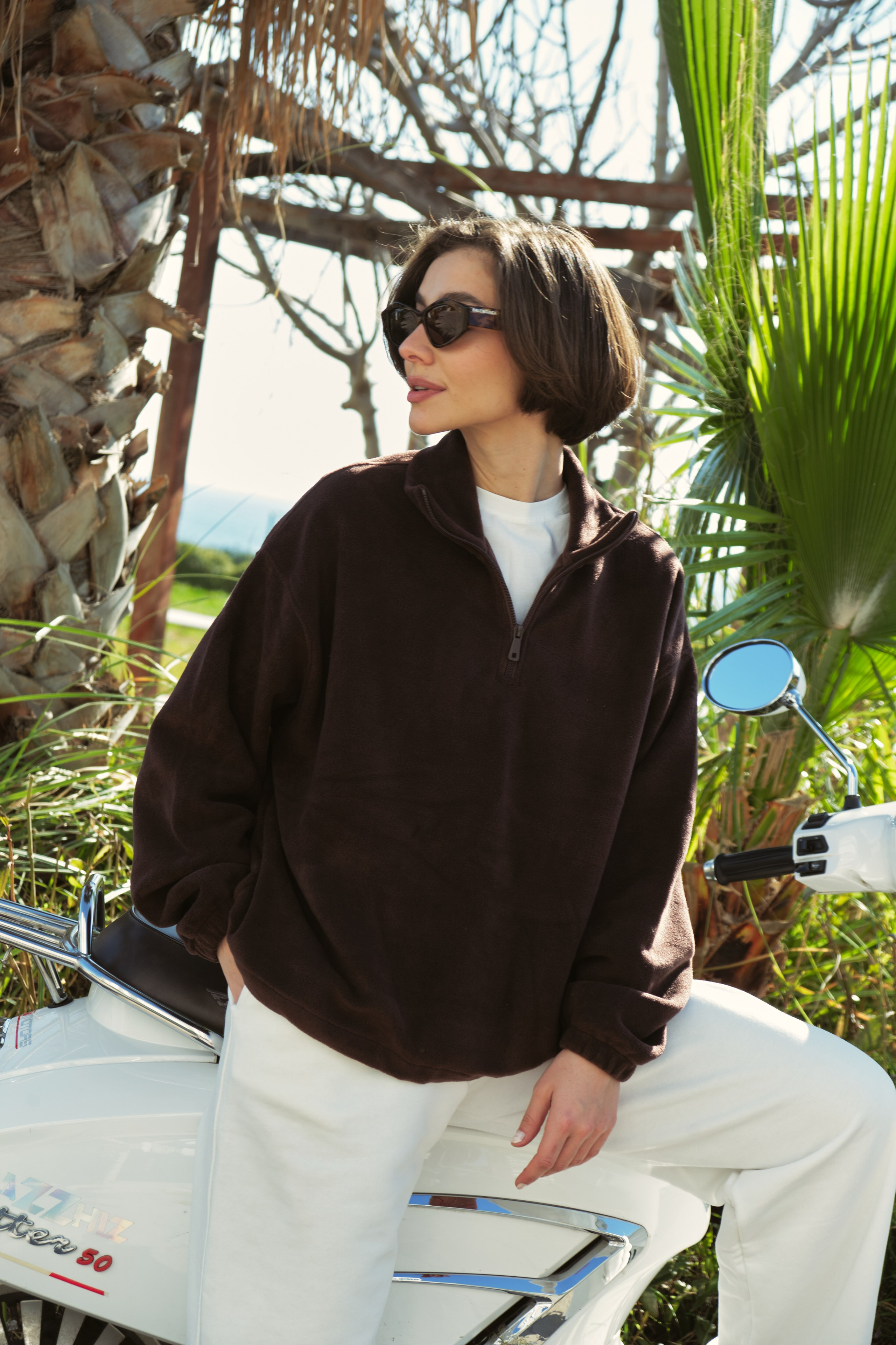 Mirsa Spring'25. Commercial fashion photographer based in Turkey and Europe