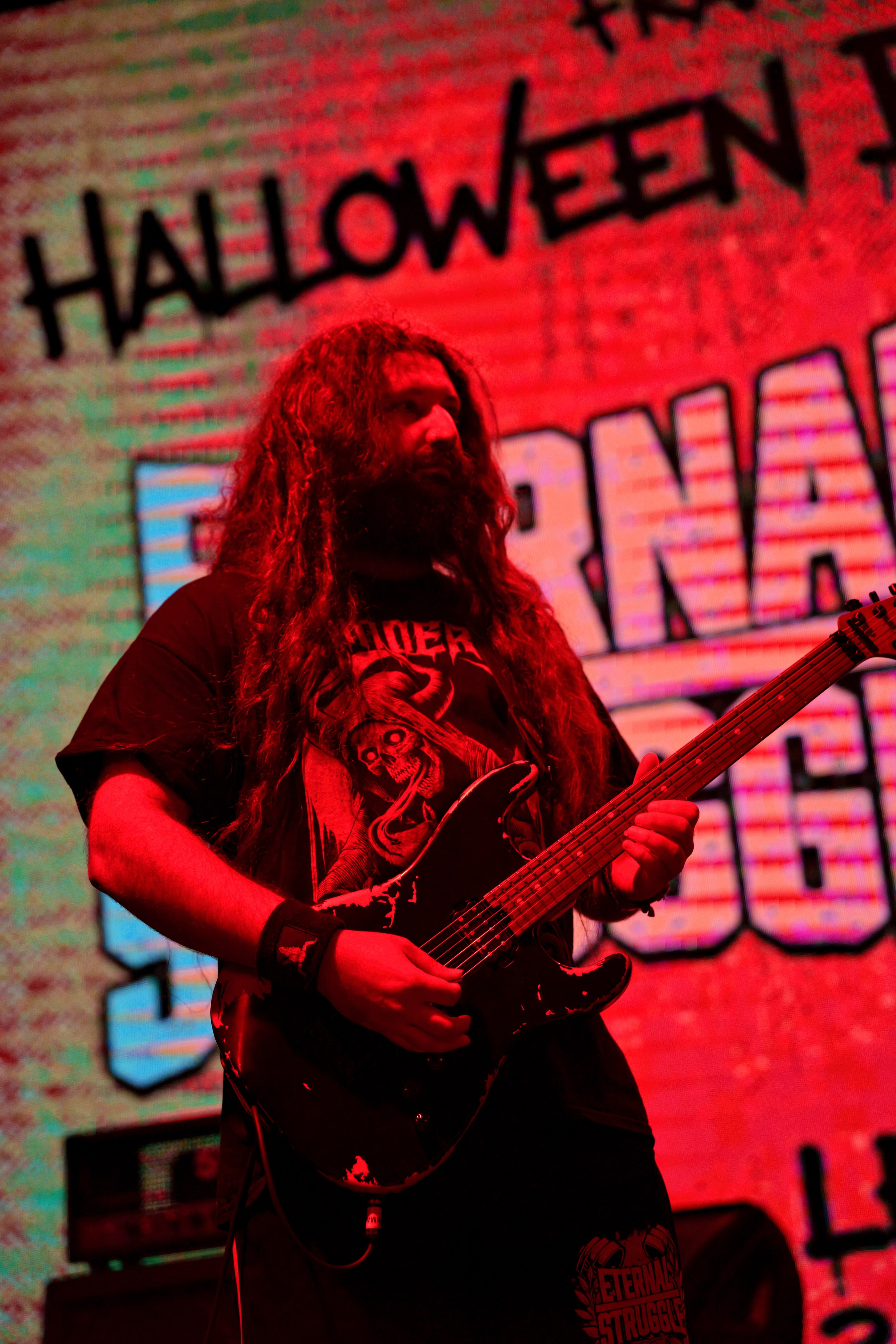 Prey for nothing — Gagarin TLV 18.10.25. Vad Kosky Photographer