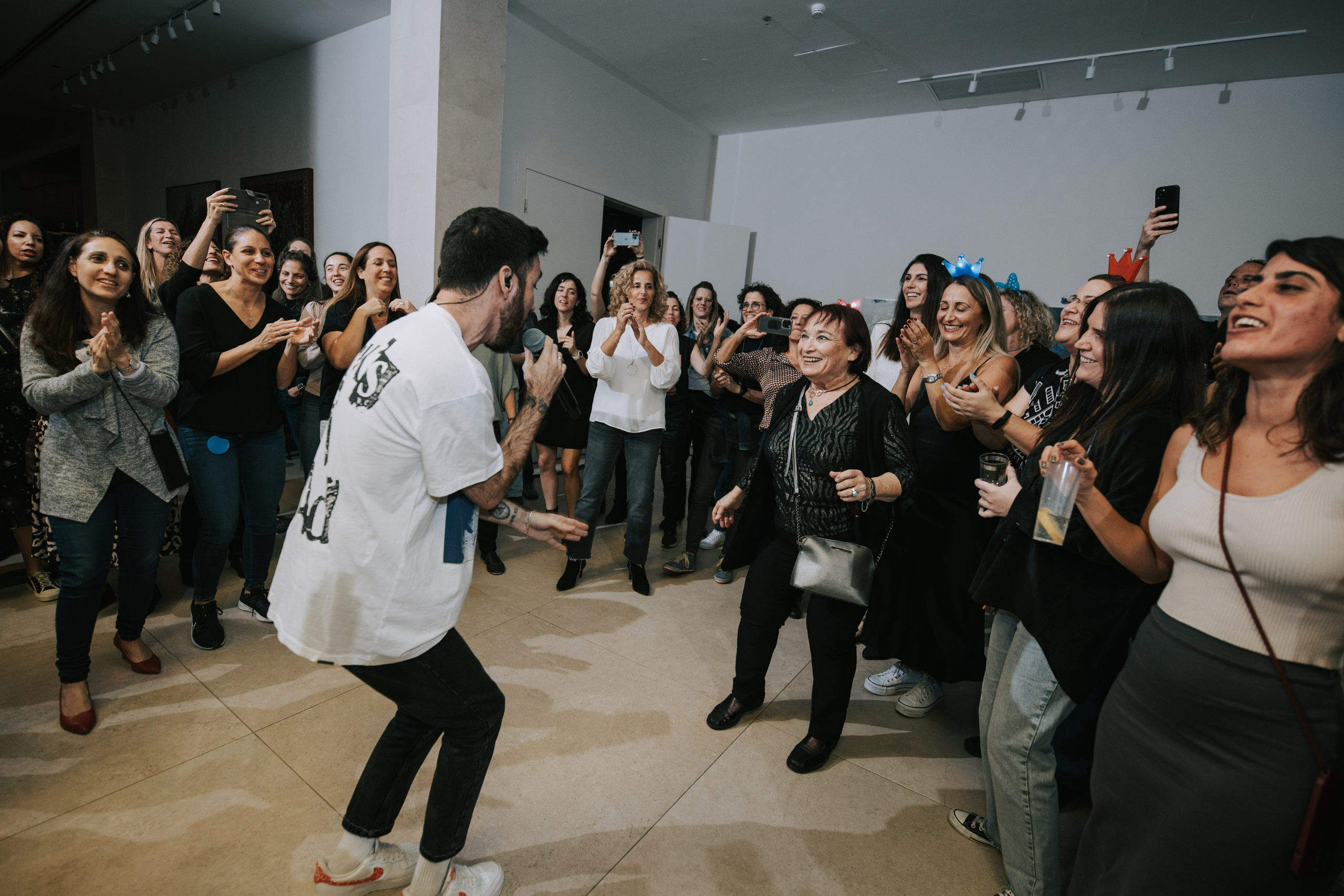 Pfizer. AMIR BUCHNIK PHOTOGRAPHER