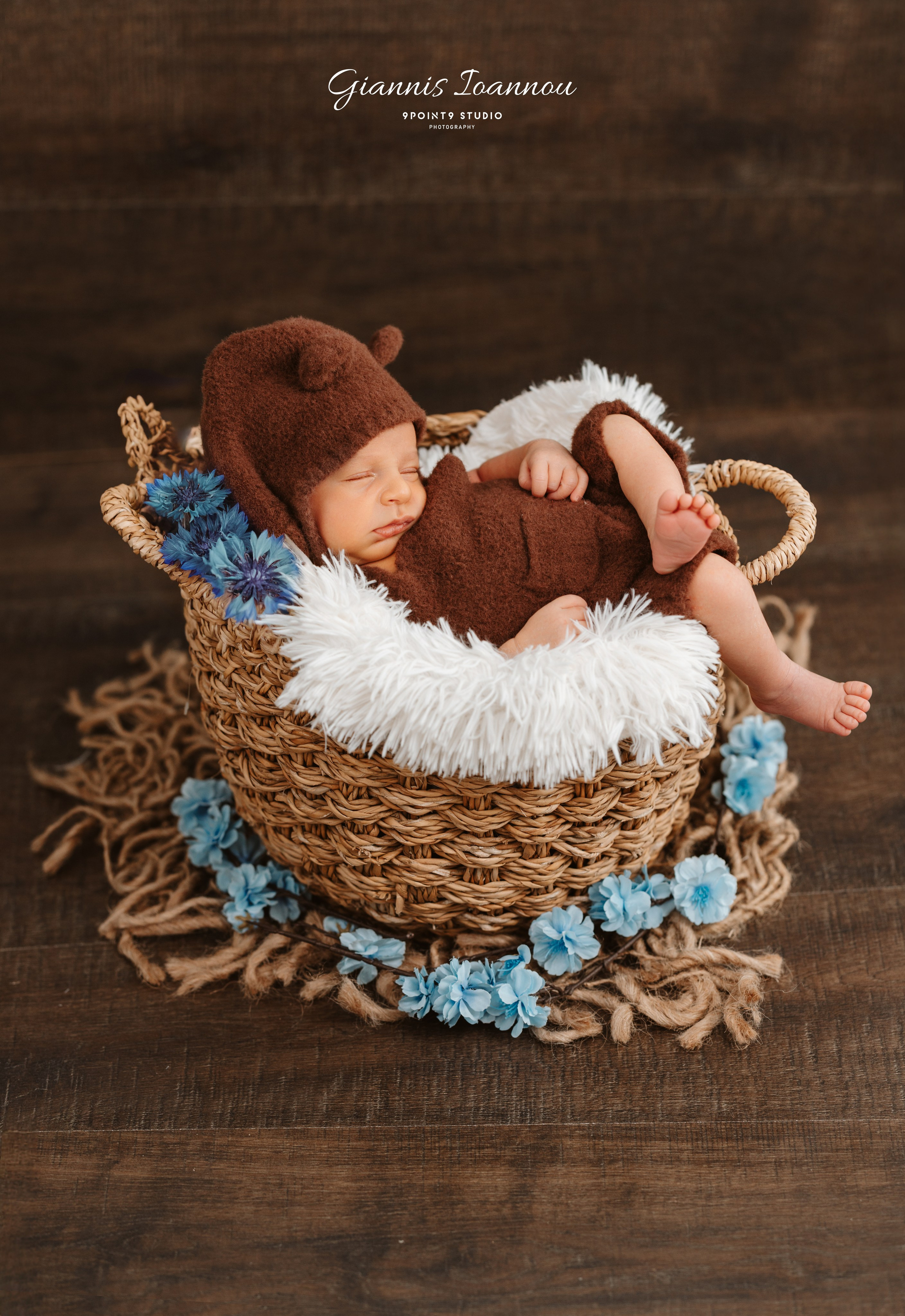 NEWBORN. Giannis Ioannou