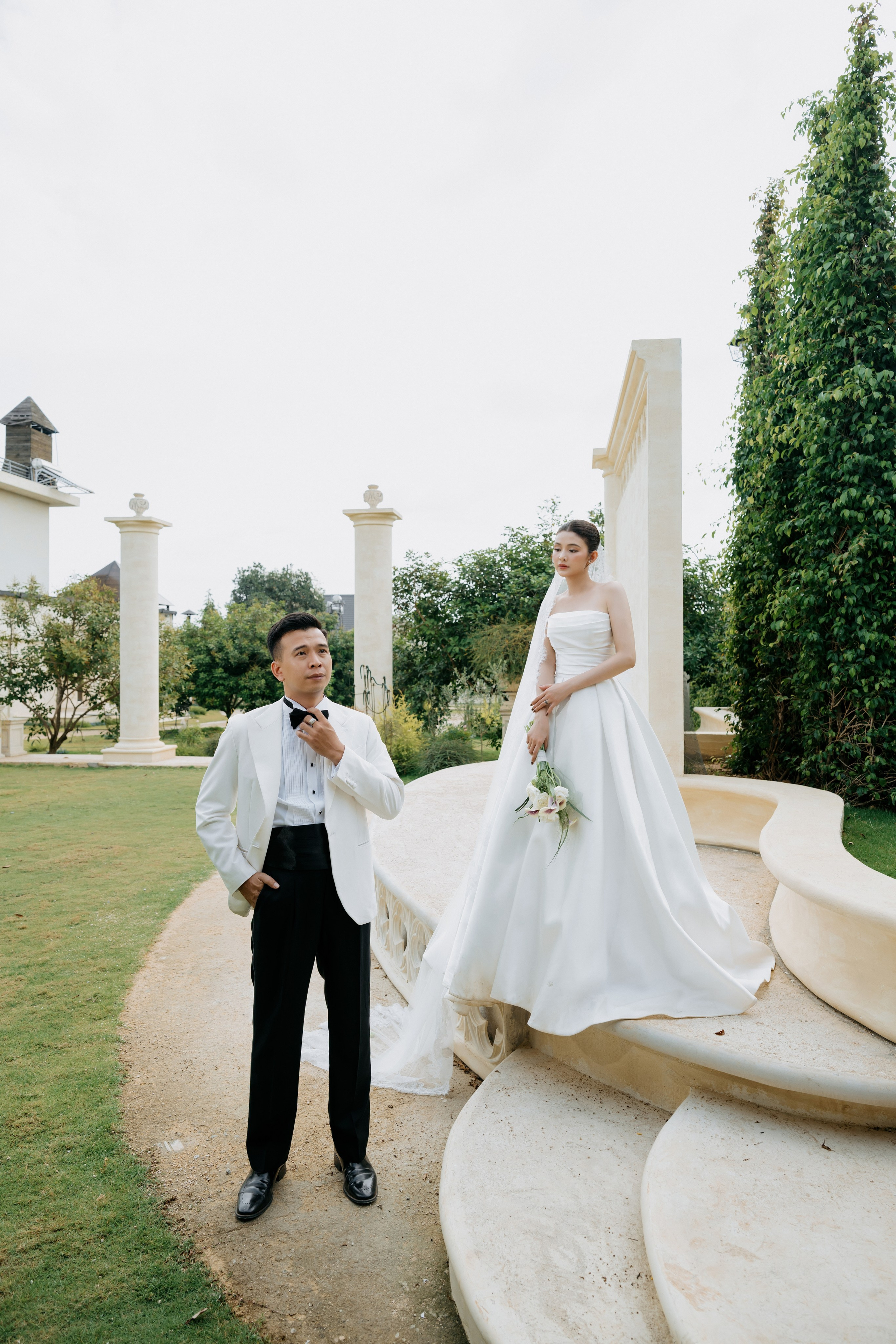 THU & NHU / An garden. Saigon Wedding Present | Art Beyond Moments