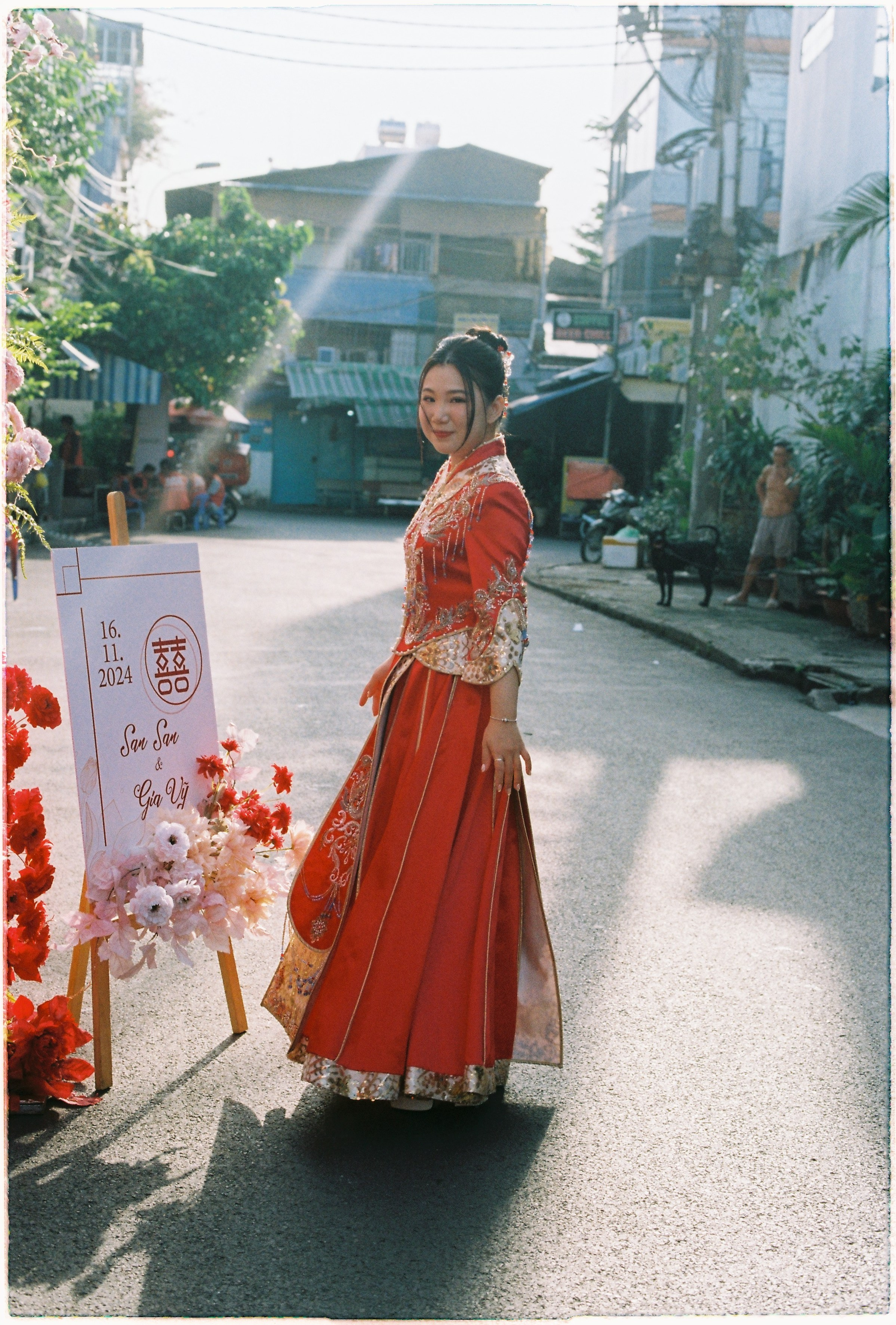 SAN SAN — GIA VỸ