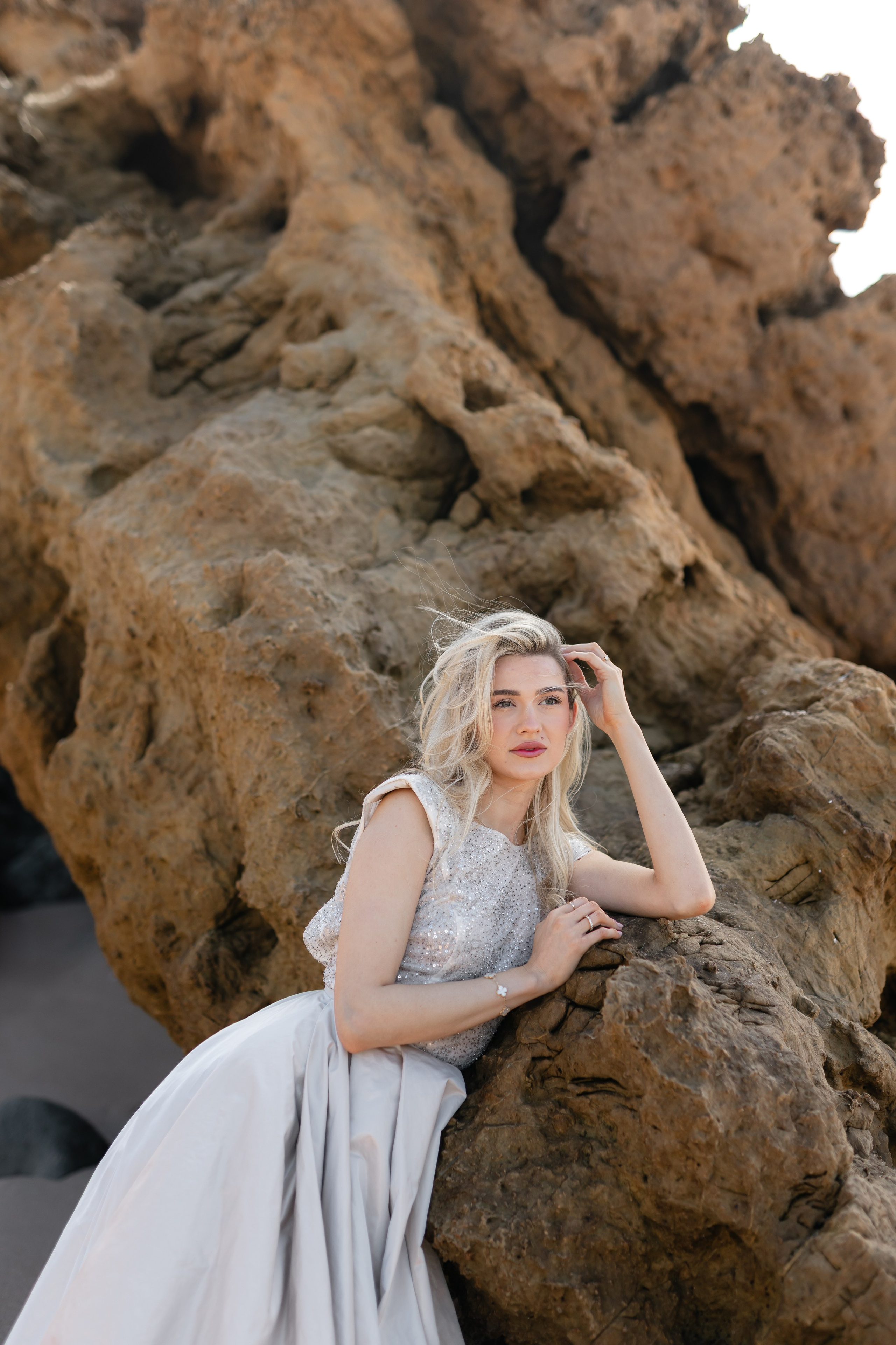 Vivien & Razvan. Main