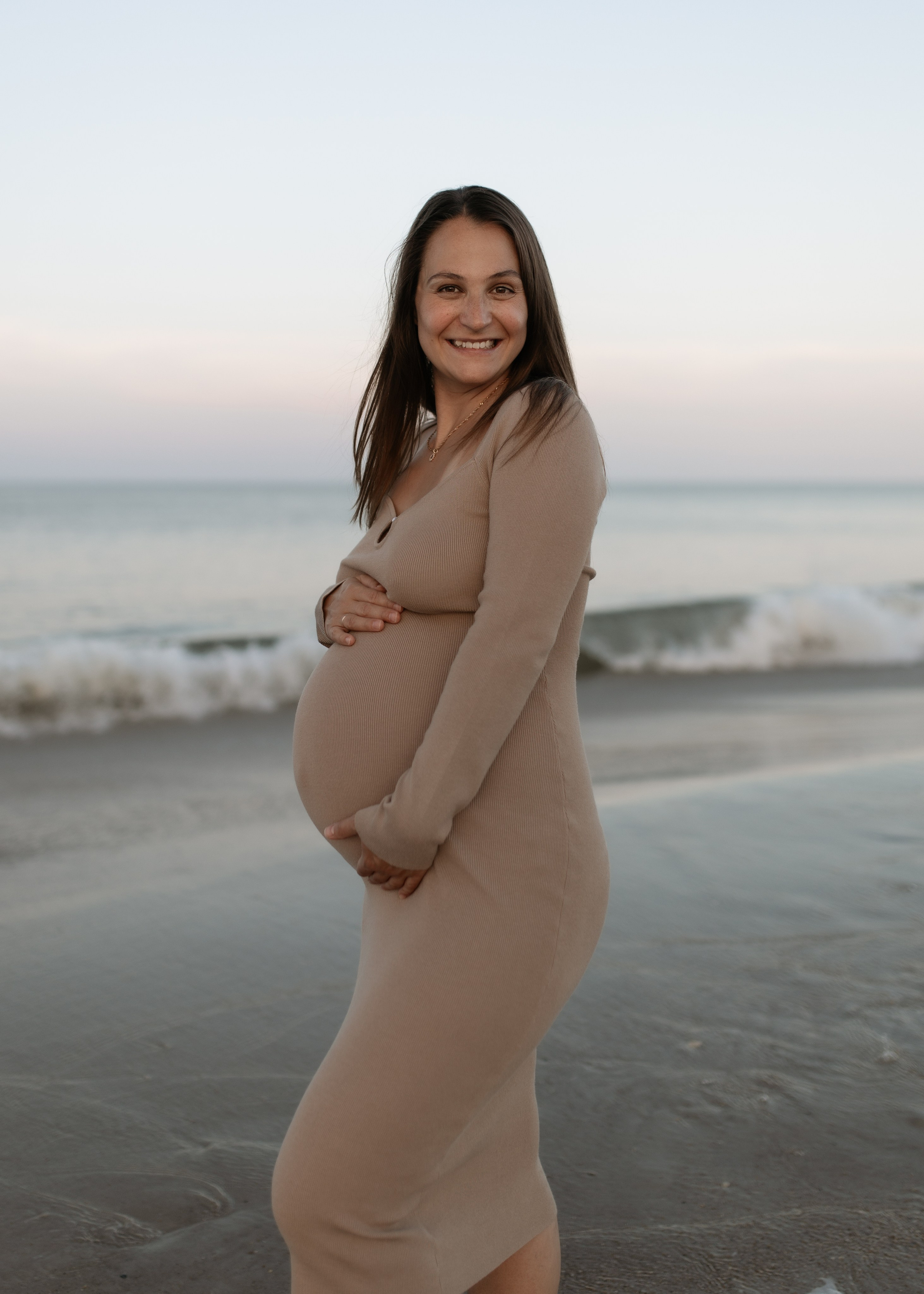 T + A Maternity at the Beach. Portrait and couples photographer in Florida, Valeriia Honcharova