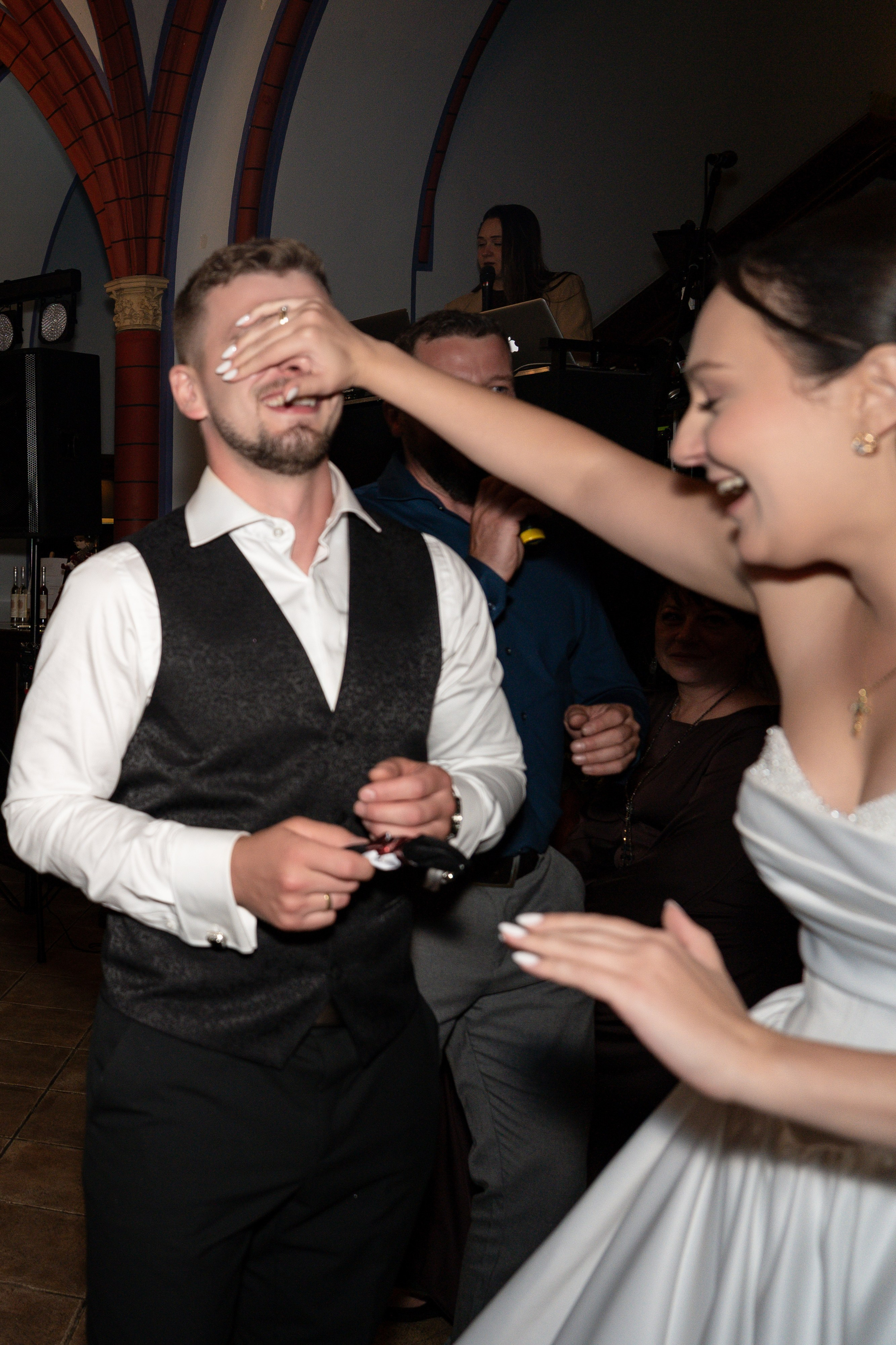 E&N: Zamek w Rzucewie. SL Wedding Photo — Editorial, Elegant & Timeless Wedding Photography in Poland and Across Europe