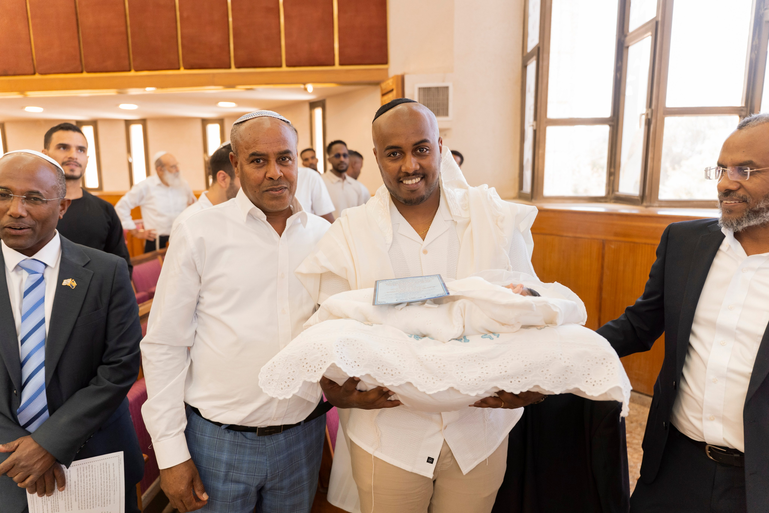 משפחת סלומון. יוסף מזרחי צילום חתונה, ברית וזוגיות. צלם מקצועי שאוהב להוציא אתכם הכי יפים ברגעים הכי מרגשים