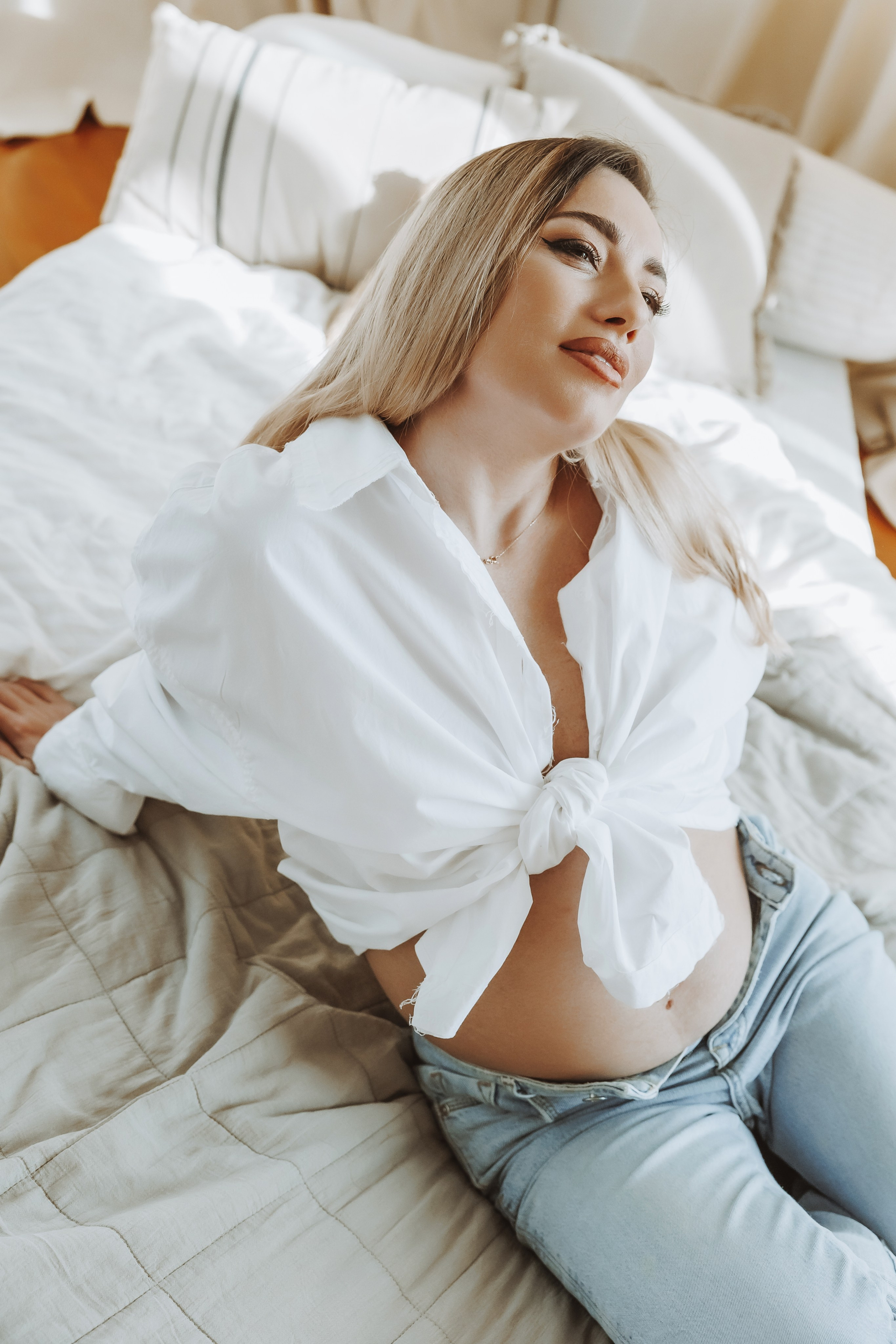 Бремена фотосесия в студио. Фотограф Ирина Йотова