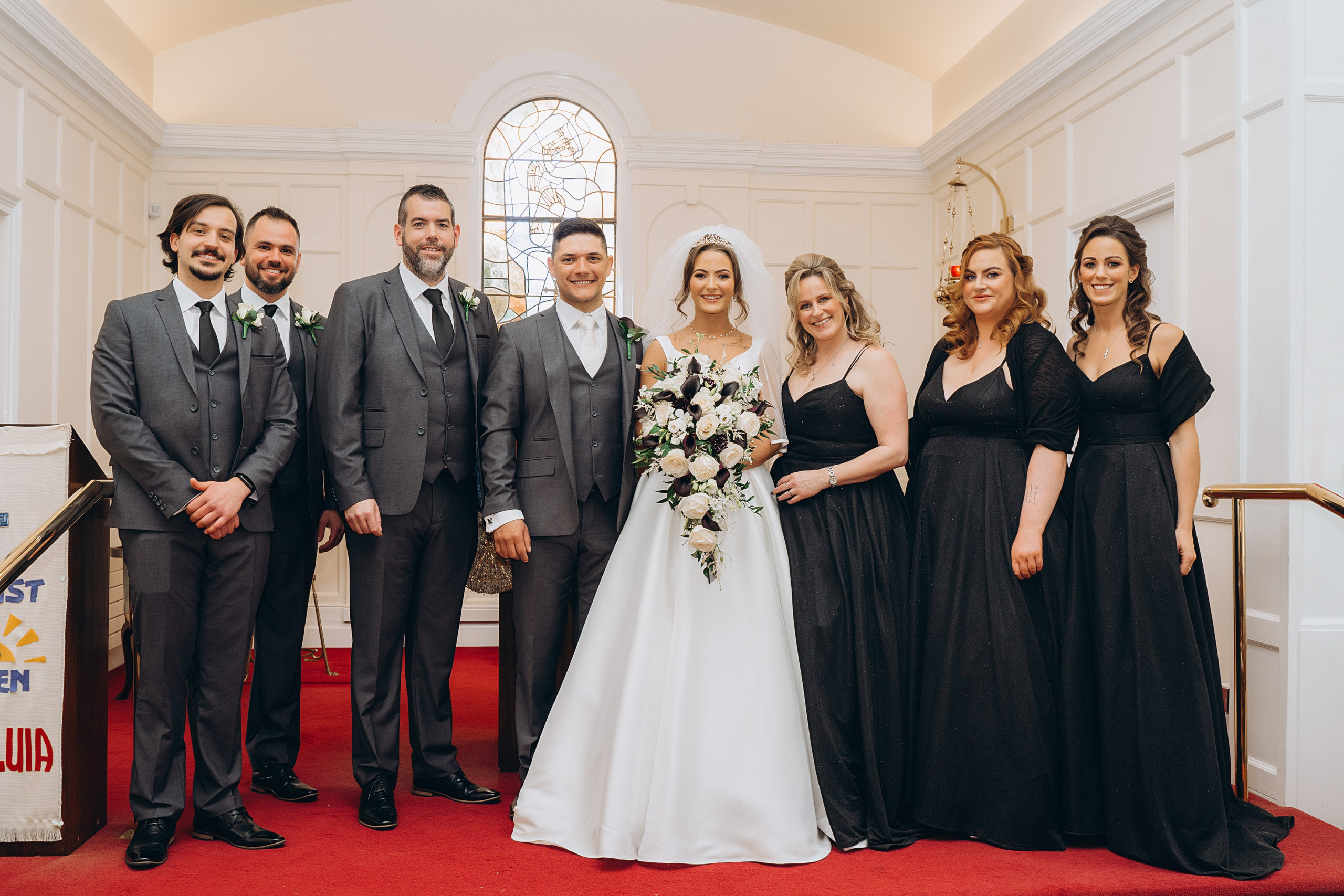 Megan & Oneias. Main