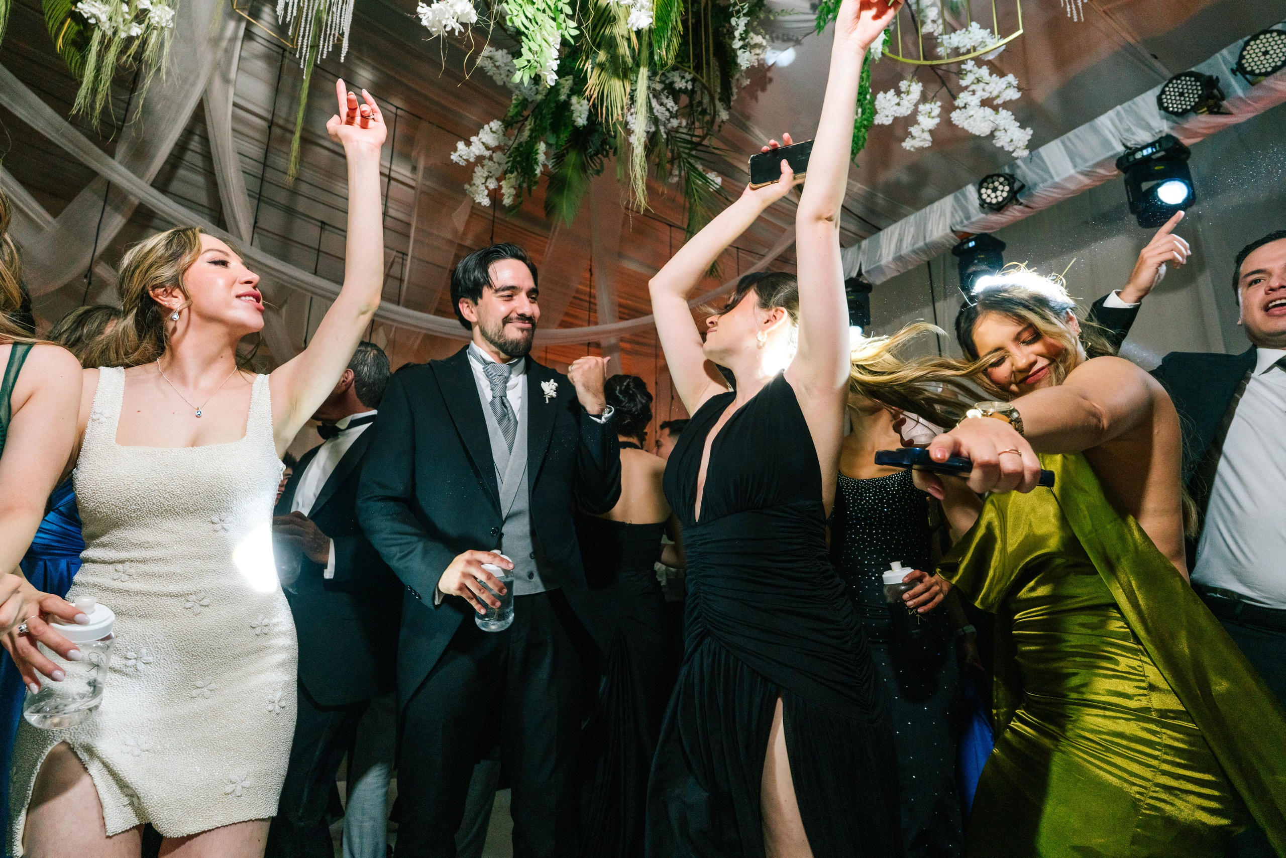 EVELIN & RODRIGO | JALISCO MEXICO. Elopement & Lifestyle Wedding Photographer