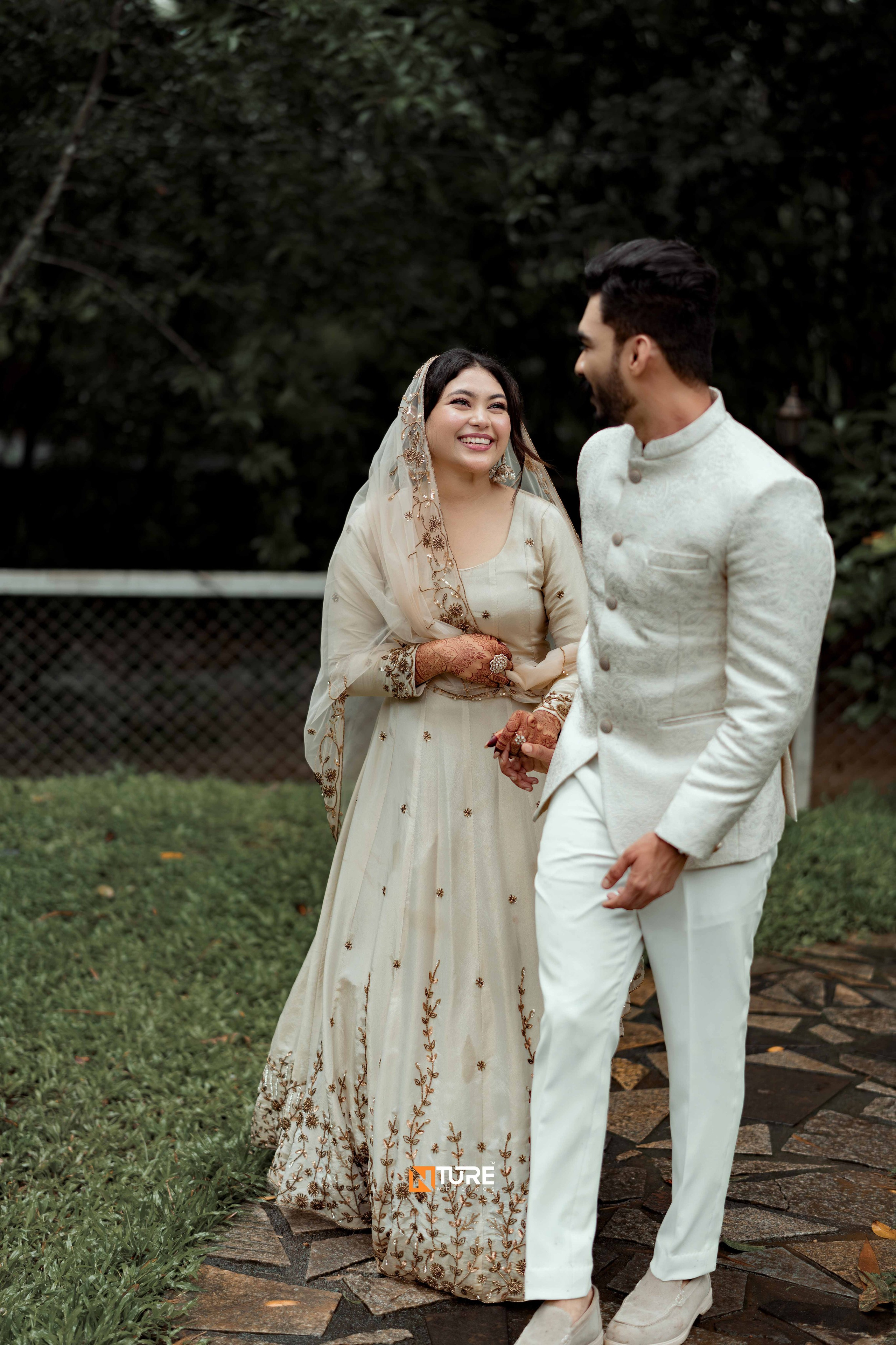 PHOTOS. NTURE WEDDING