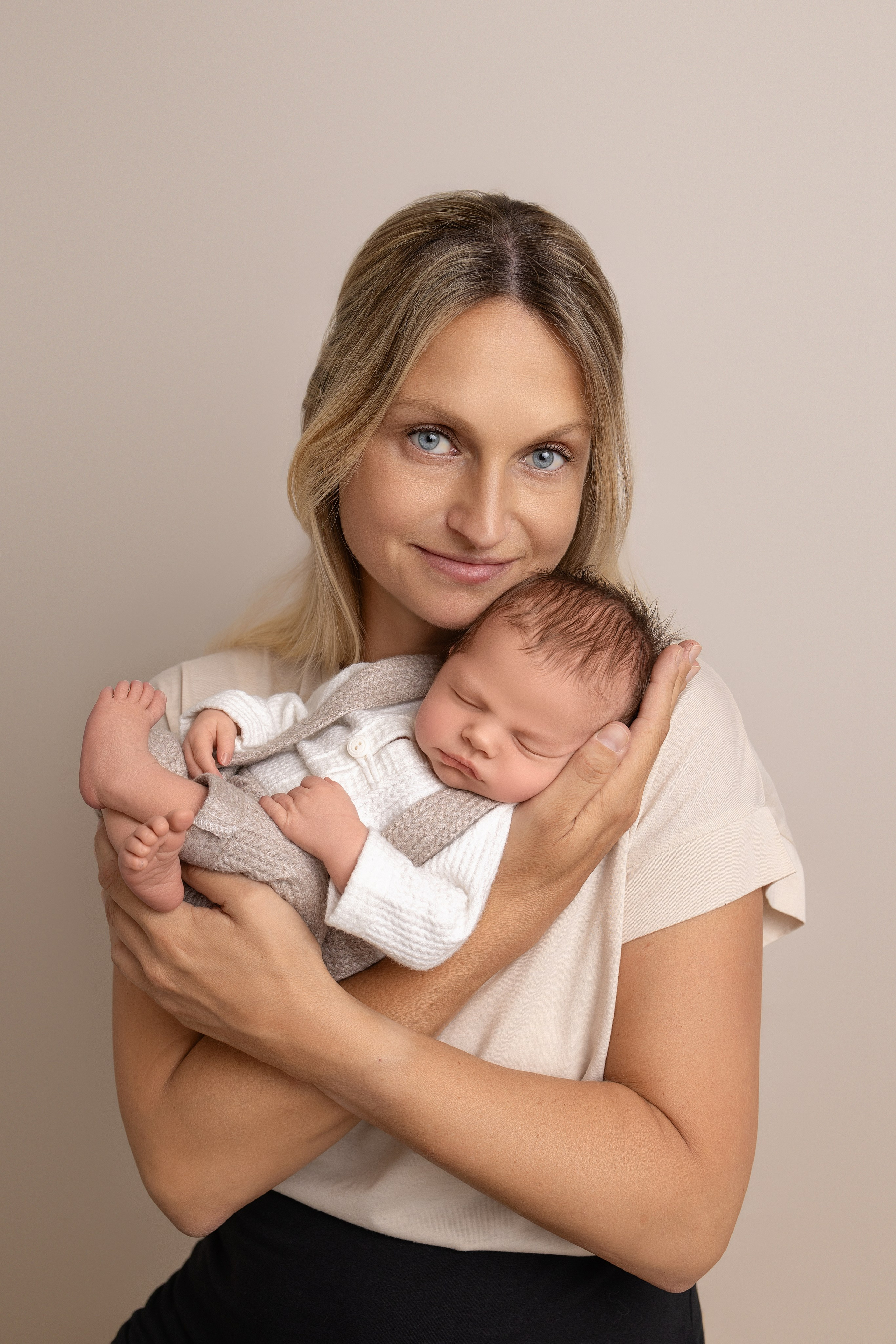 Neugeborene. Neugeborene- Schwangerschaft- und Kinder Fotografin in Lehre