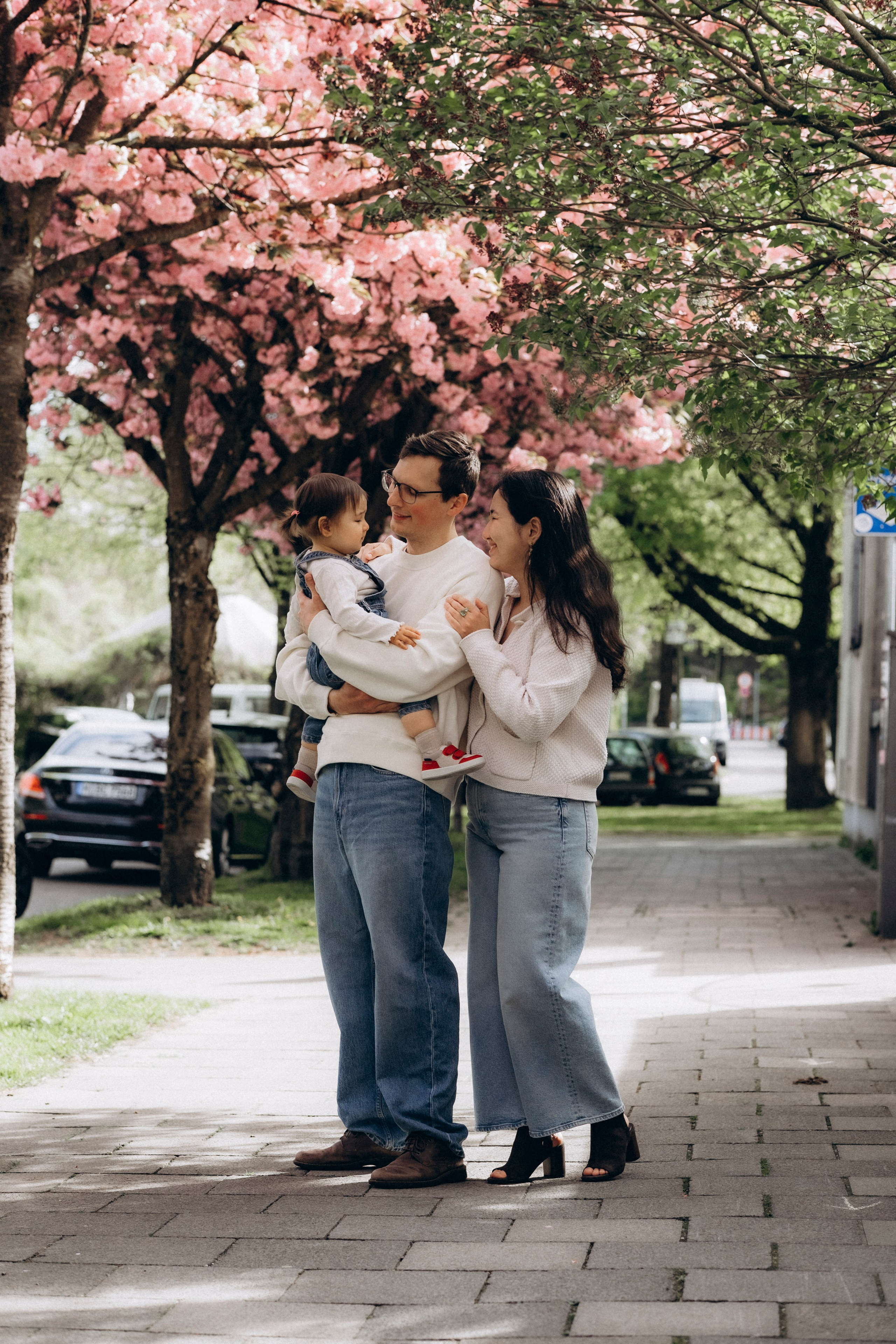 Kirill, Inga & Lea in spring bloom. Фотографы Минск и мир
