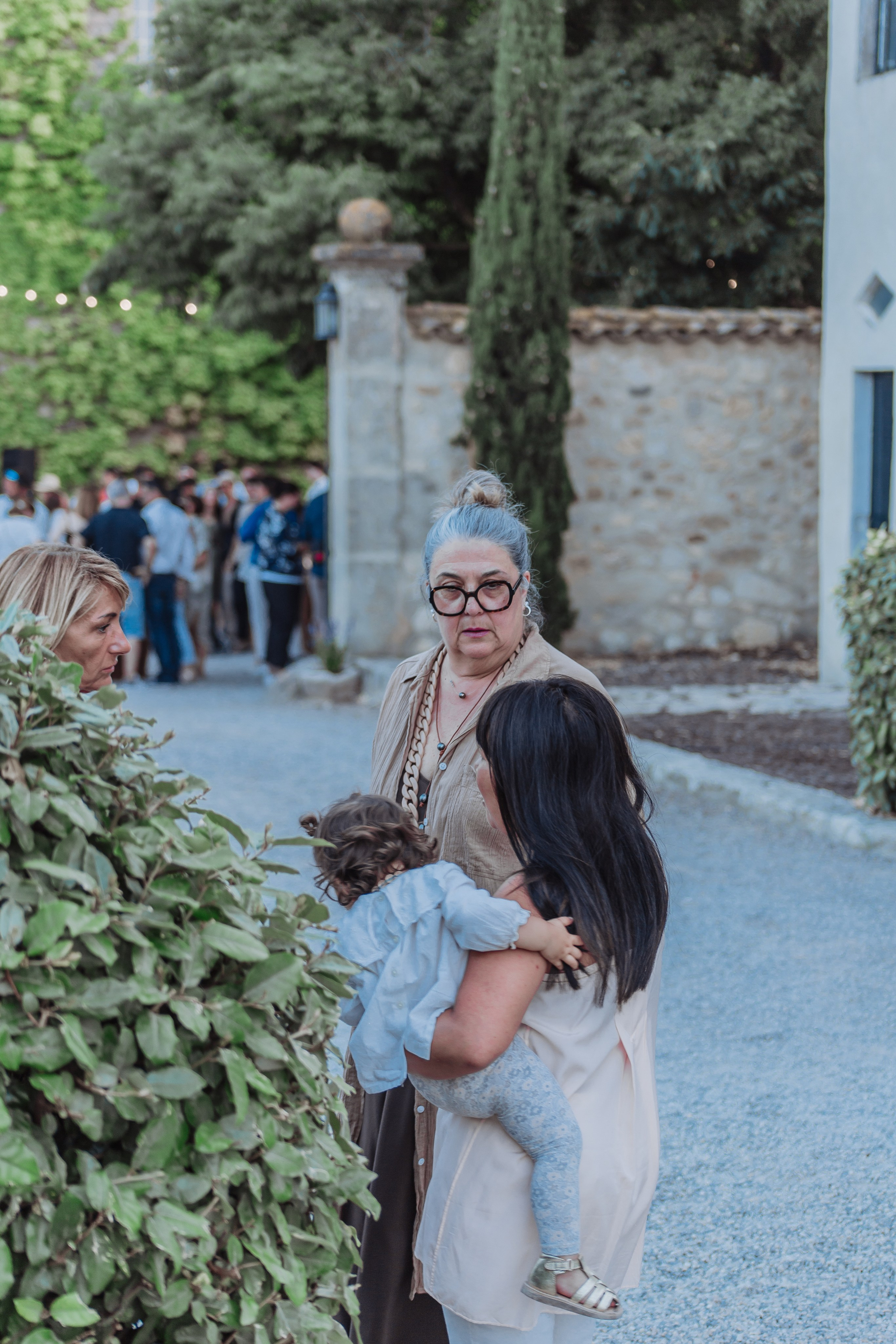 Reportage de fête au Château Prat de Cest. Professional Photographer in France | Poitiers, Tours & Châtellerault | Portrait, Family, Corporate & Wedding Photography