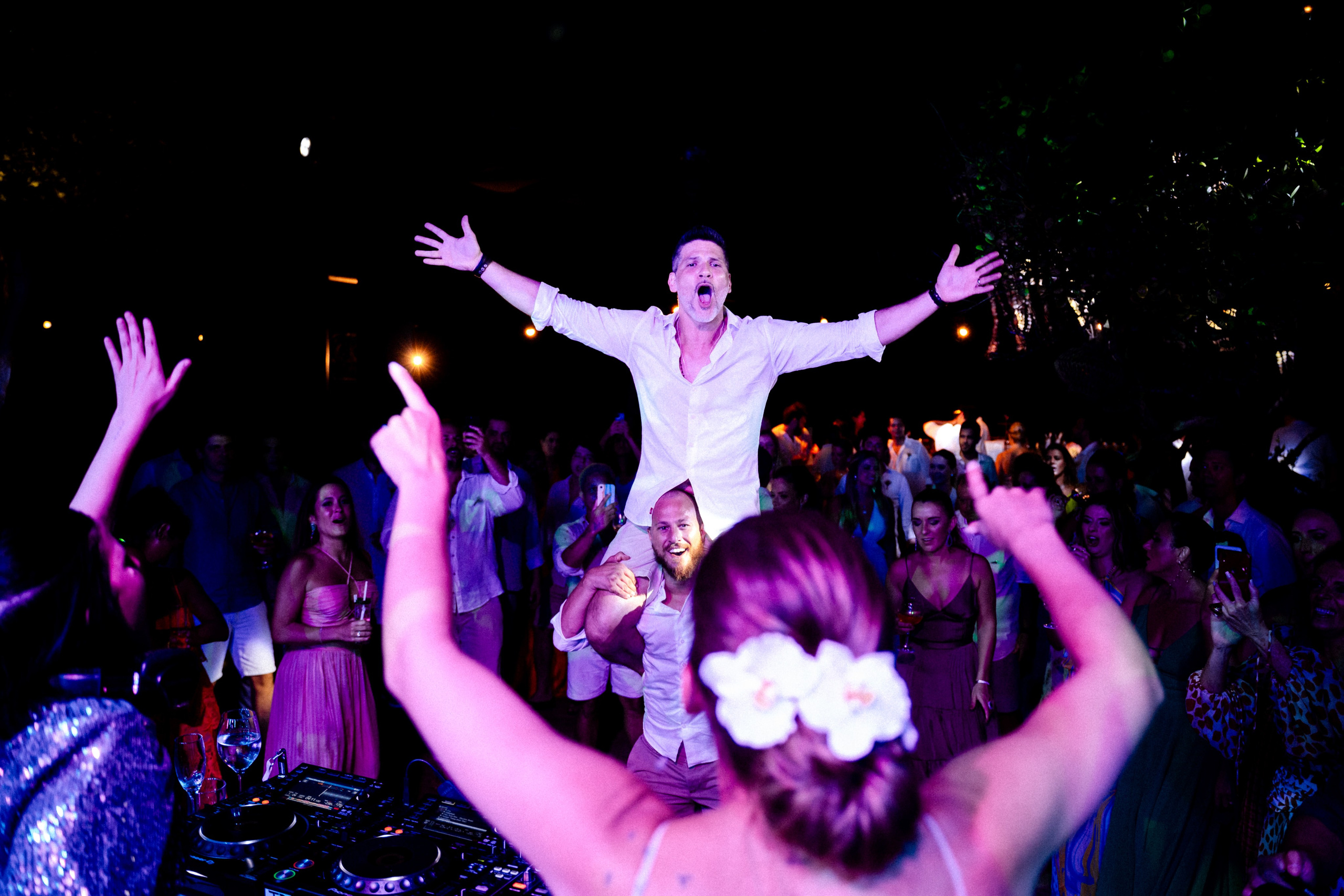 Thaís & Ivo | Trancoso-BA. Fotógrafo de casamentos e gestantes