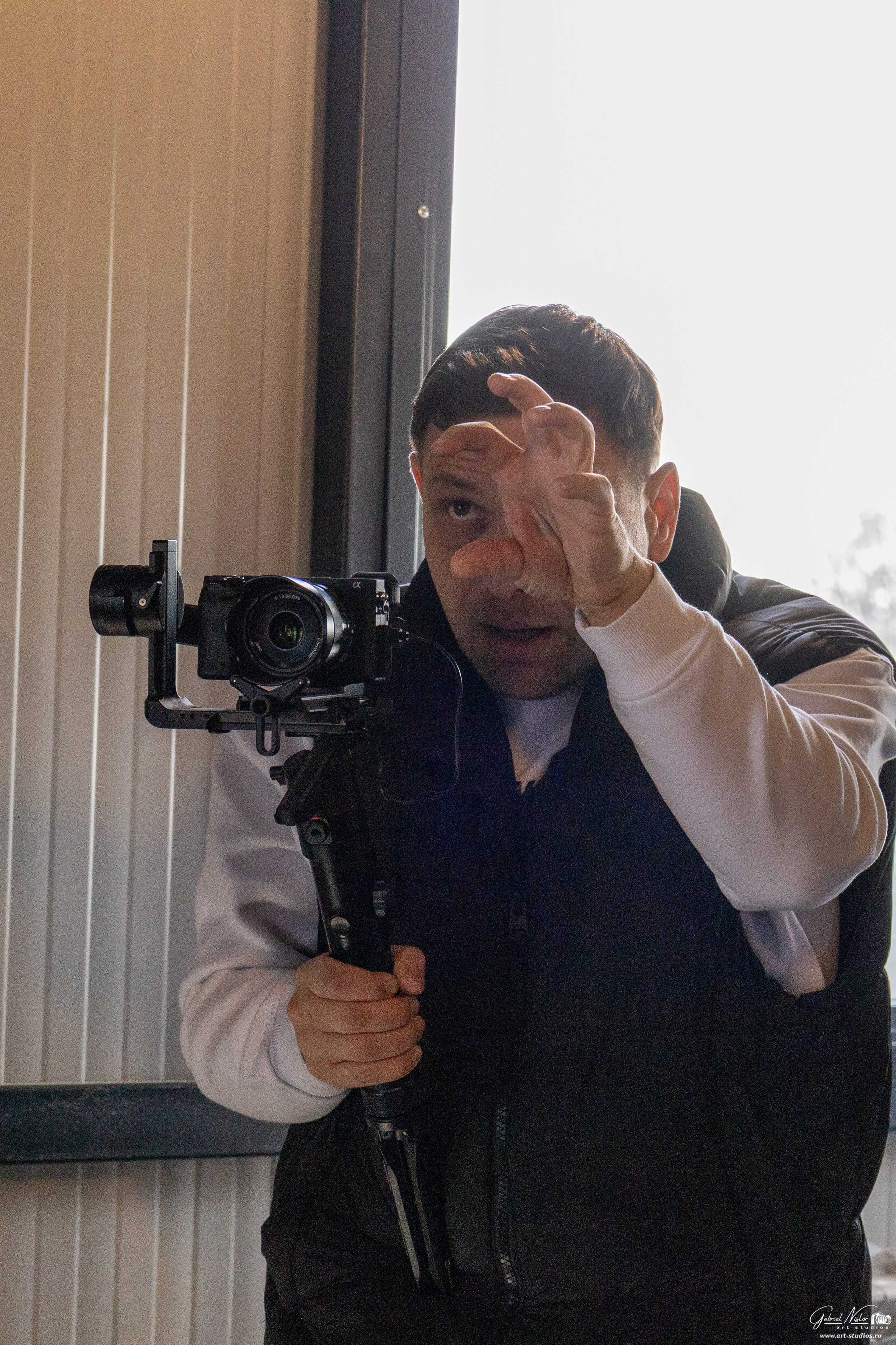 Căutarea. Gabriel Nistor Art-Studios - Fotografo / Videografo Iasi
