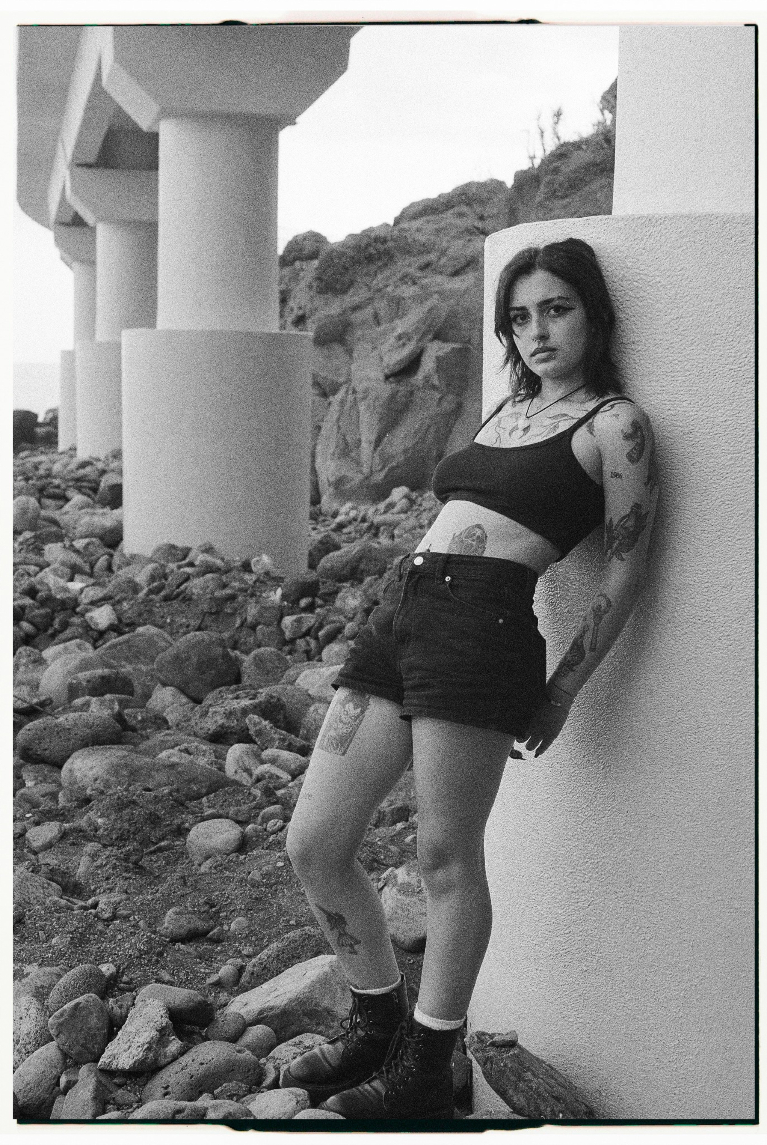 Veronica / ILFORD HP5. Portrait photographer in Madeira — Marina Shtukina