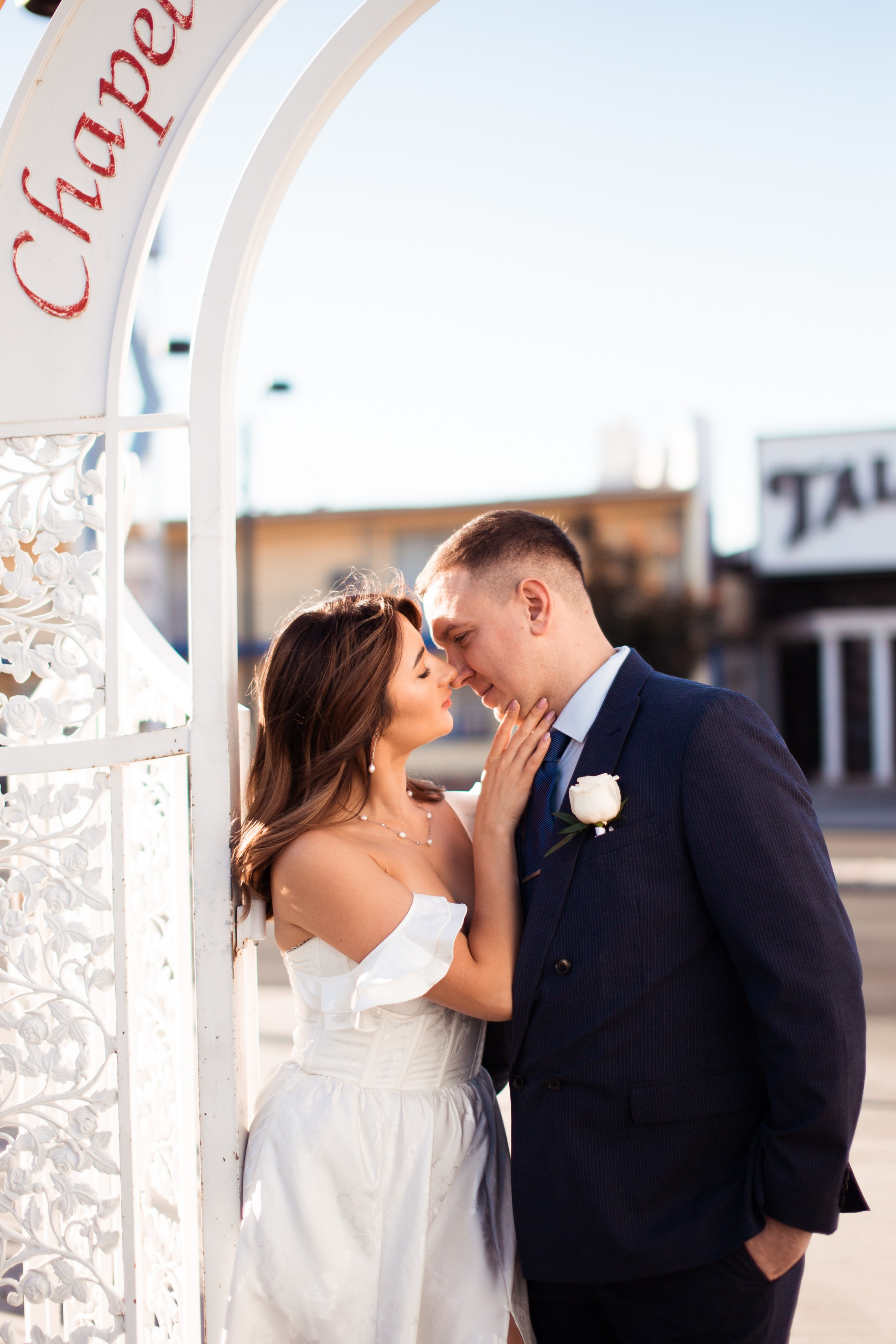 A&R. Wedding & elopement photographer Viktoriya Kravtsov. Las Vegas