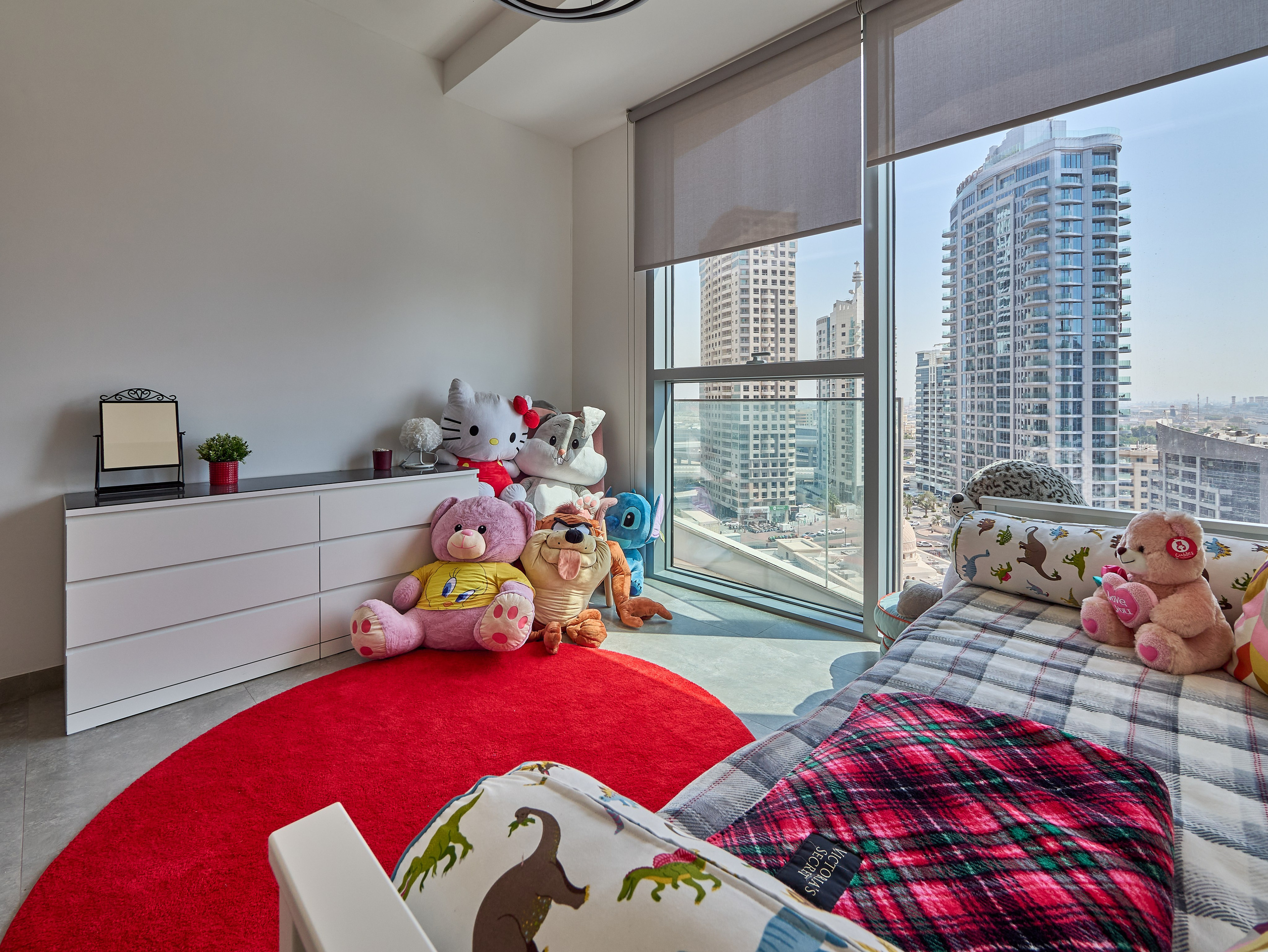 Dubai Marina Apartment — Real Estate Photography. Hotel Photographer in Dubai — Interiors & Commercial by Oleg Novikov