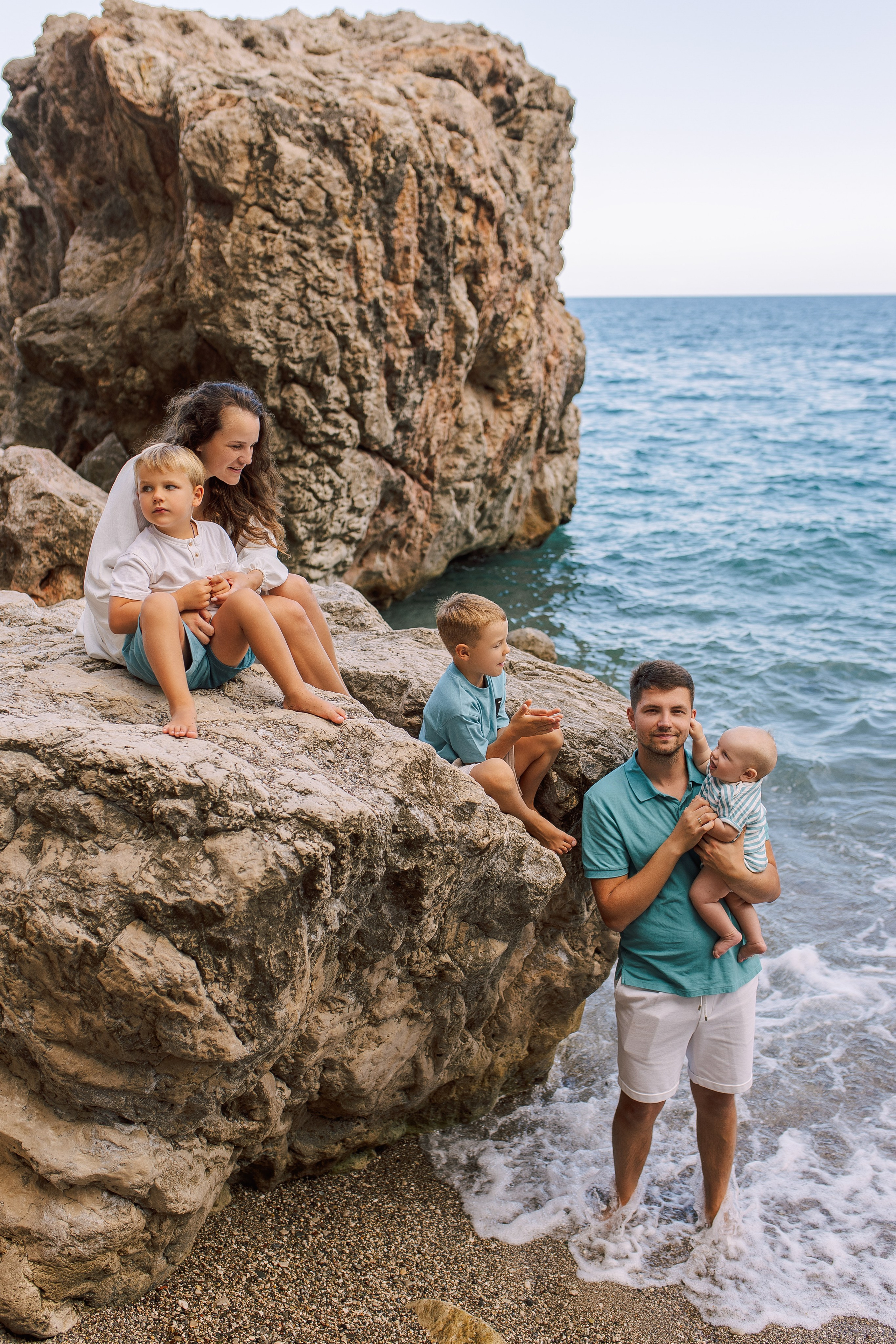 Family Photographer in Kemer | Sunset Beach Photoshoot | Alsu Develi Wedding & Portrait Photographer in Kemer, Antalya | Alsu Develi. Professional Photographer in Alanya, Side, Belek, Antalya. Turkiye