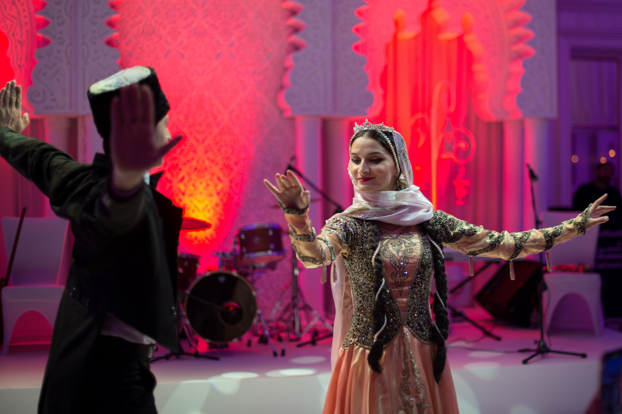 Arshin mal alan for Four Seasons. Наргиз Сулейманова - Фотограф в Азербайджане