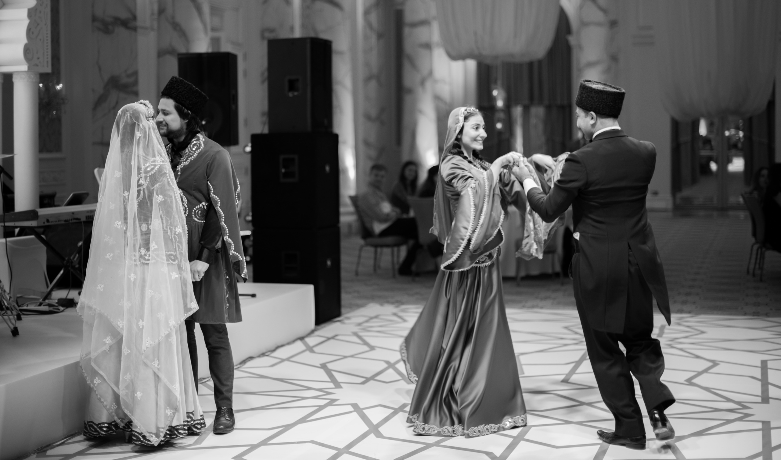 Arshin mal alan for Four Seasons. Наргиз Сулейманова - Фотограф в Азербайджане