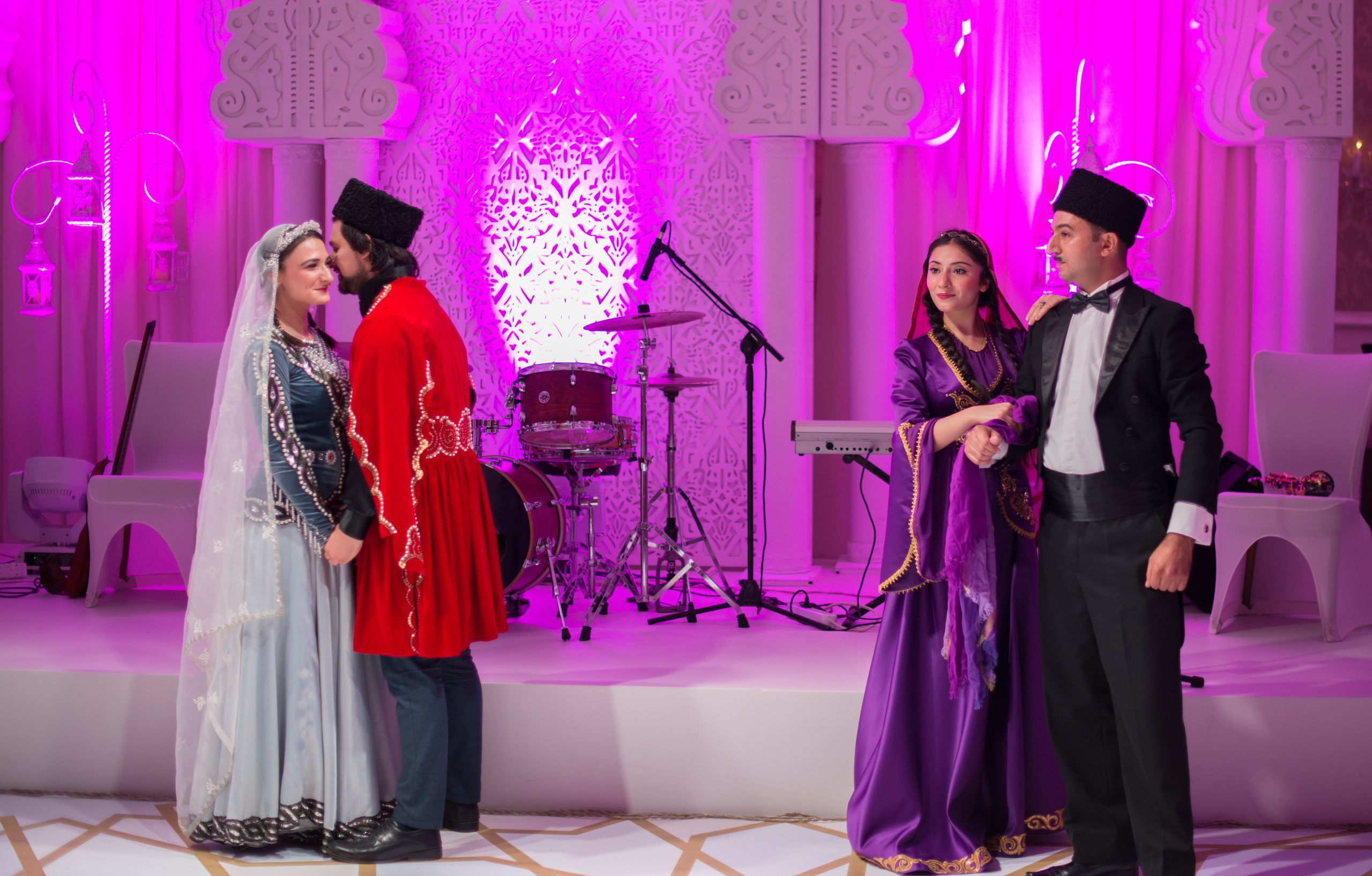 Arshin mal alan for Four Seasons. Наргиз Сулейманова - Фотограф в Азербайджане