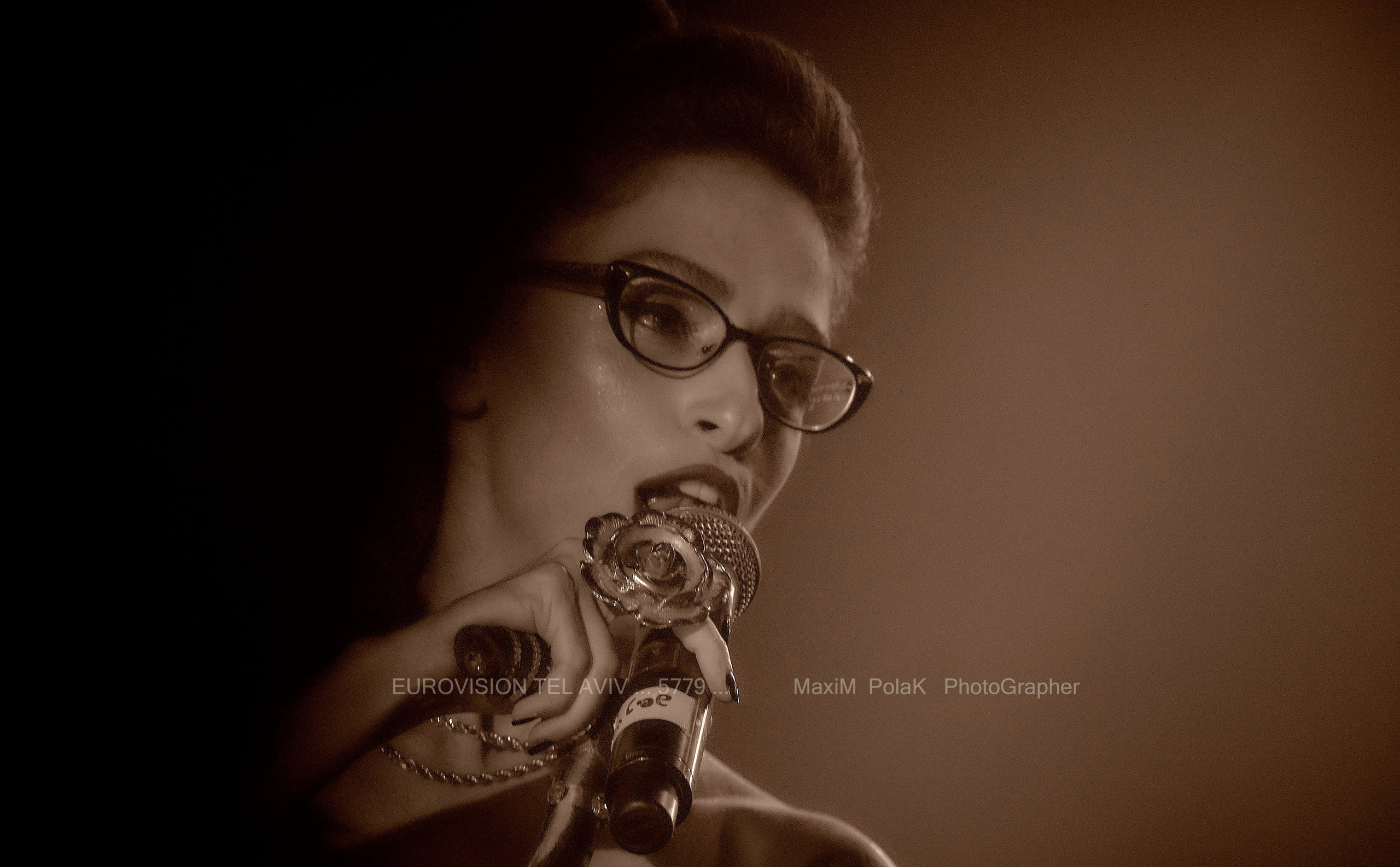 PORTRAIT. Middle East Photo Agency — Photography & Event Magnets — סוכנות צילום והדפסת מגנטים לאירועים