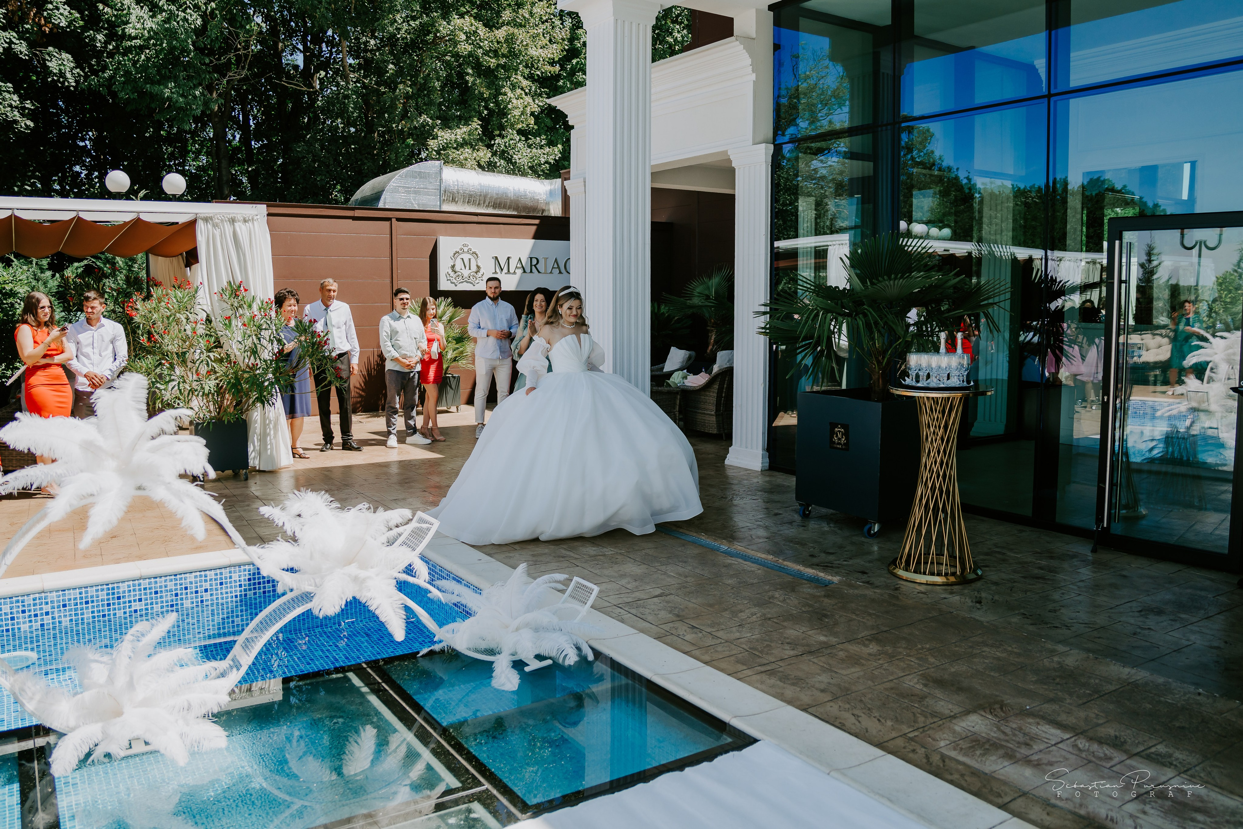 Bianca & Iulian. Sebastian Purusniuc Fotograf - Iasi