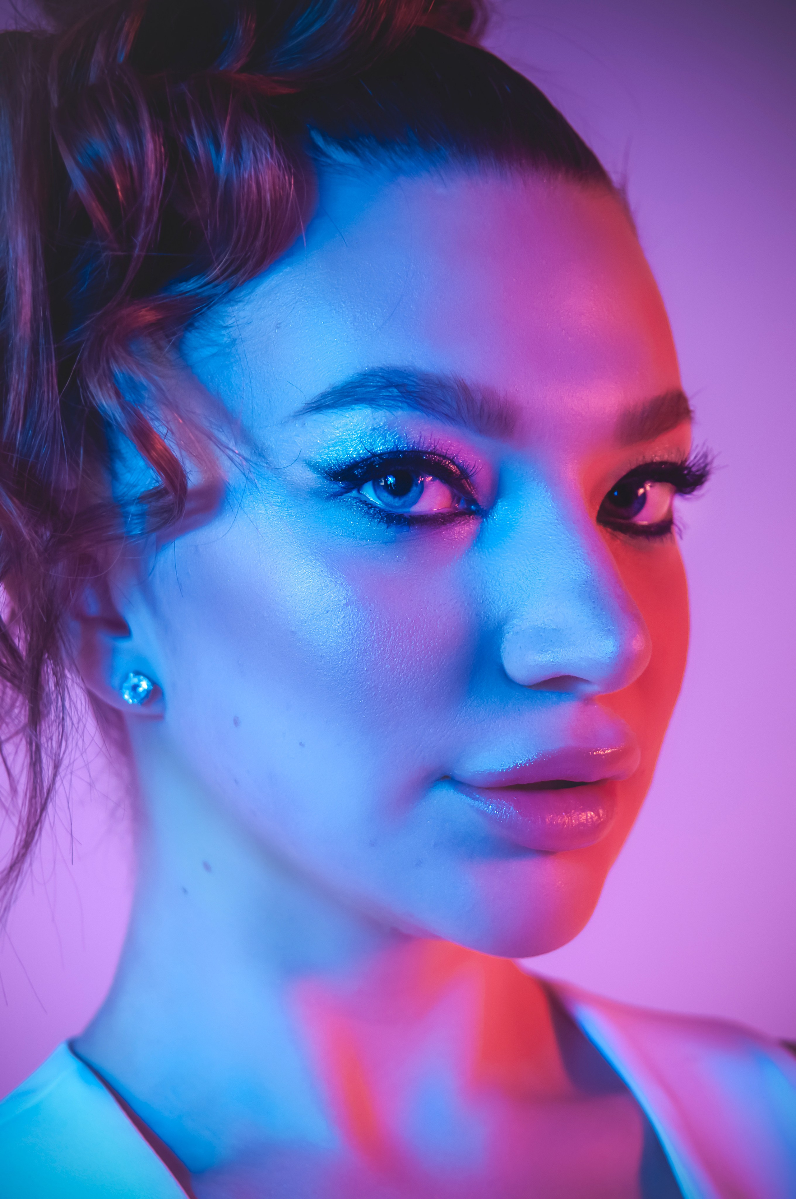 COLORED LIGHTING. PERSONAL PHOTOGRAPHER