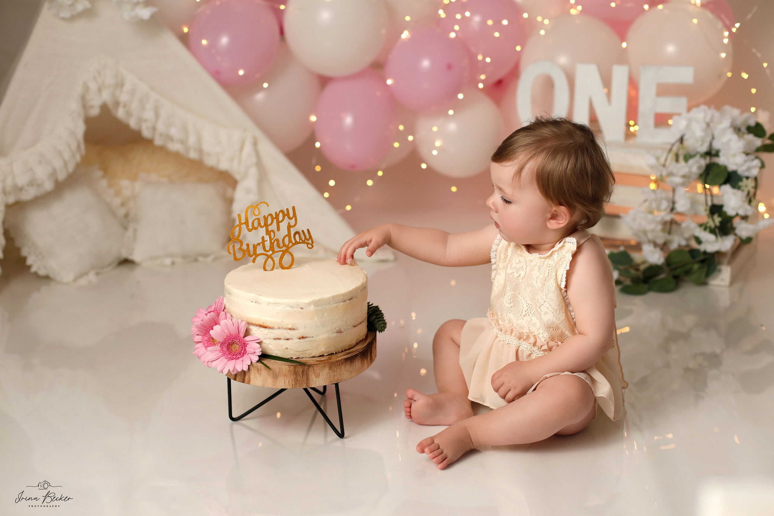 cake-smash ulm, cake-smash stuttgart, cake-smash metzingen, cake-smash, neu-ulm, cake-smash göppingen,  erste torte, erste geburtstag, baby shooting, babyfotografie ulm, geburtstags torte, 1 jähr shooting, erste torte ulm, erste torte stuttgart, erste torte metzingen, erste torte neu-ulm, babyfotografie neu-ulm, babyfotografie stuttgart, babyfotografie reutlingen, babyfotografie memmingen, babyfotografie günzburg, babyfotografie ravensburg, babyfotografie bodensee, babyfotografie tübingen, babyfotografie sigmaringen, Kindergeburstag ulm, Babyfotograf Ulm, Babyfotograf Ehingen, Babyfotograf Riedlingen, Babyfotograf Laupheim,Erste Geburtstag, Geburtstagskind