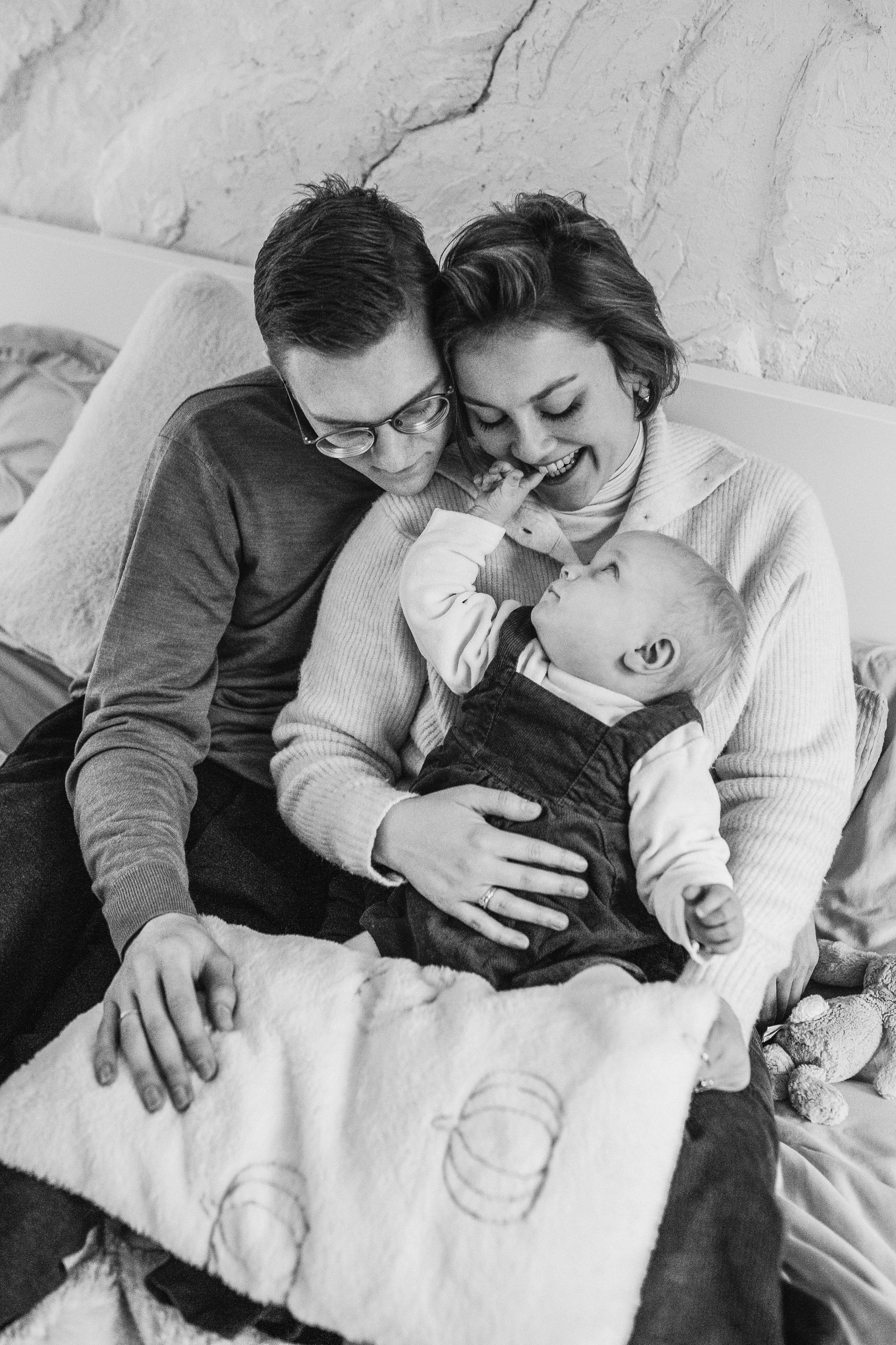 Cozy home family shooting. Photographer Rouen, France