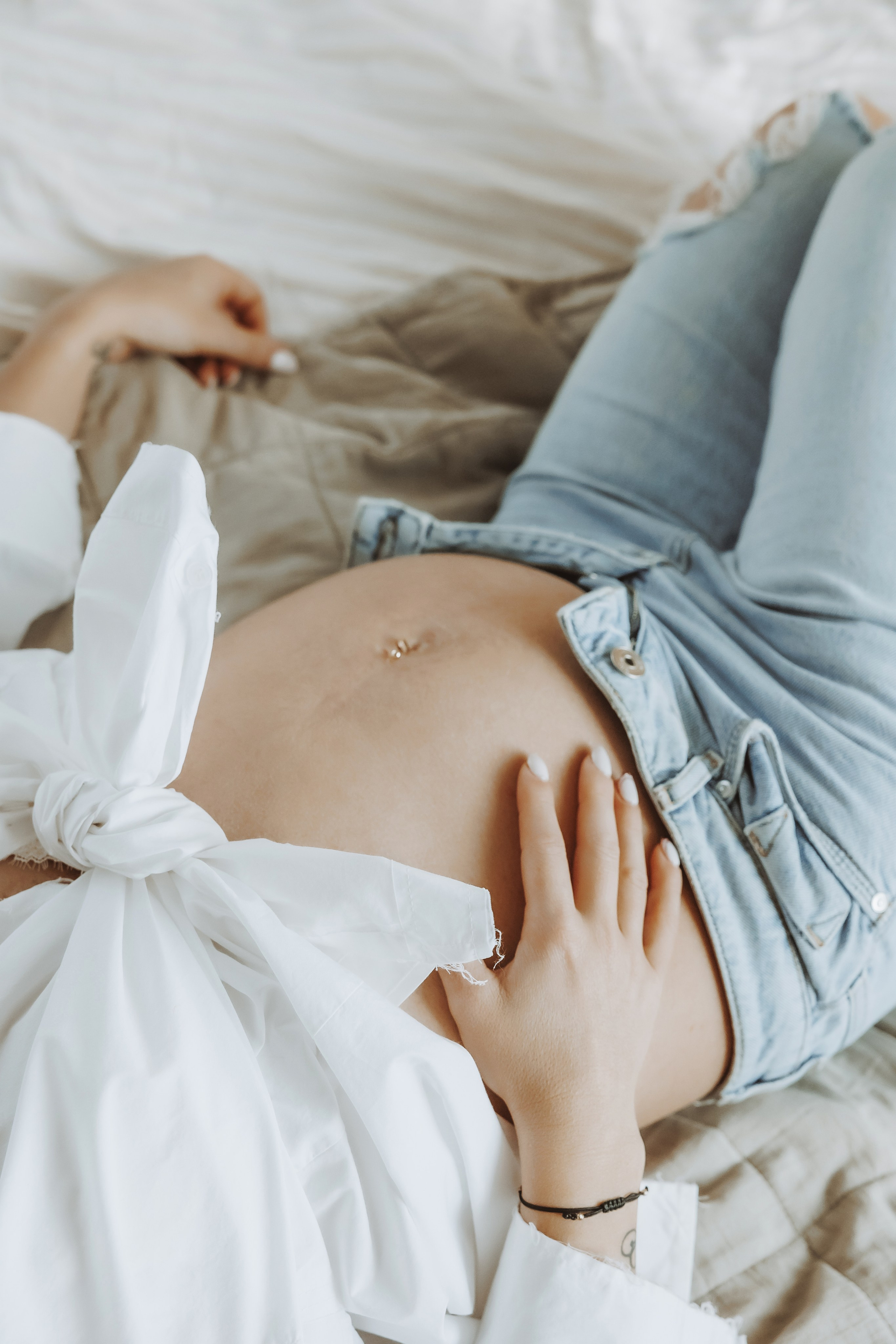 Бремена фотосесия в студио. Фотограф Ирина Йотова