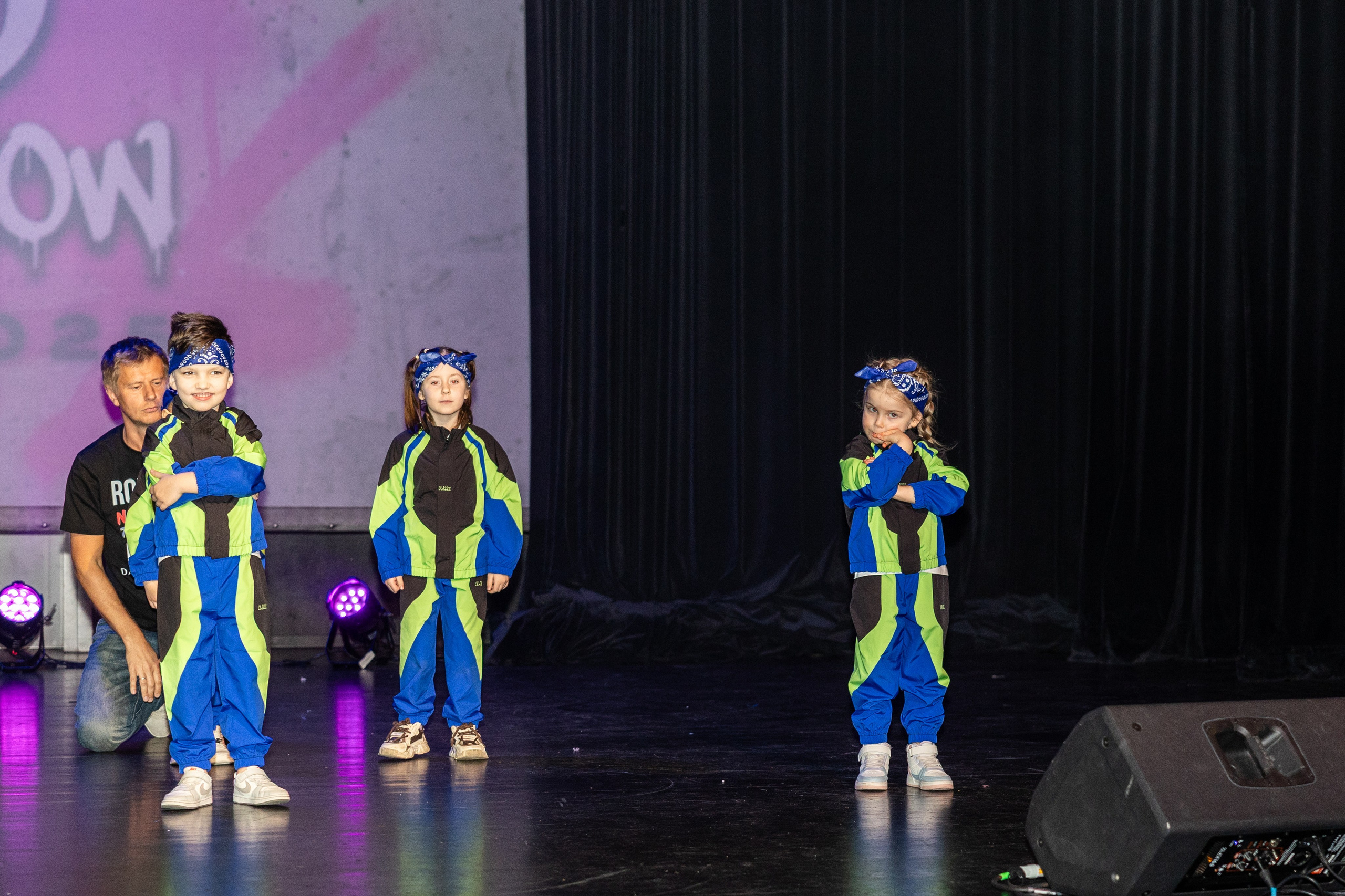 LEO DANCE SHOW WINTER 2025. Семейный и детский фотограф в Варшаве Мила Бобровская