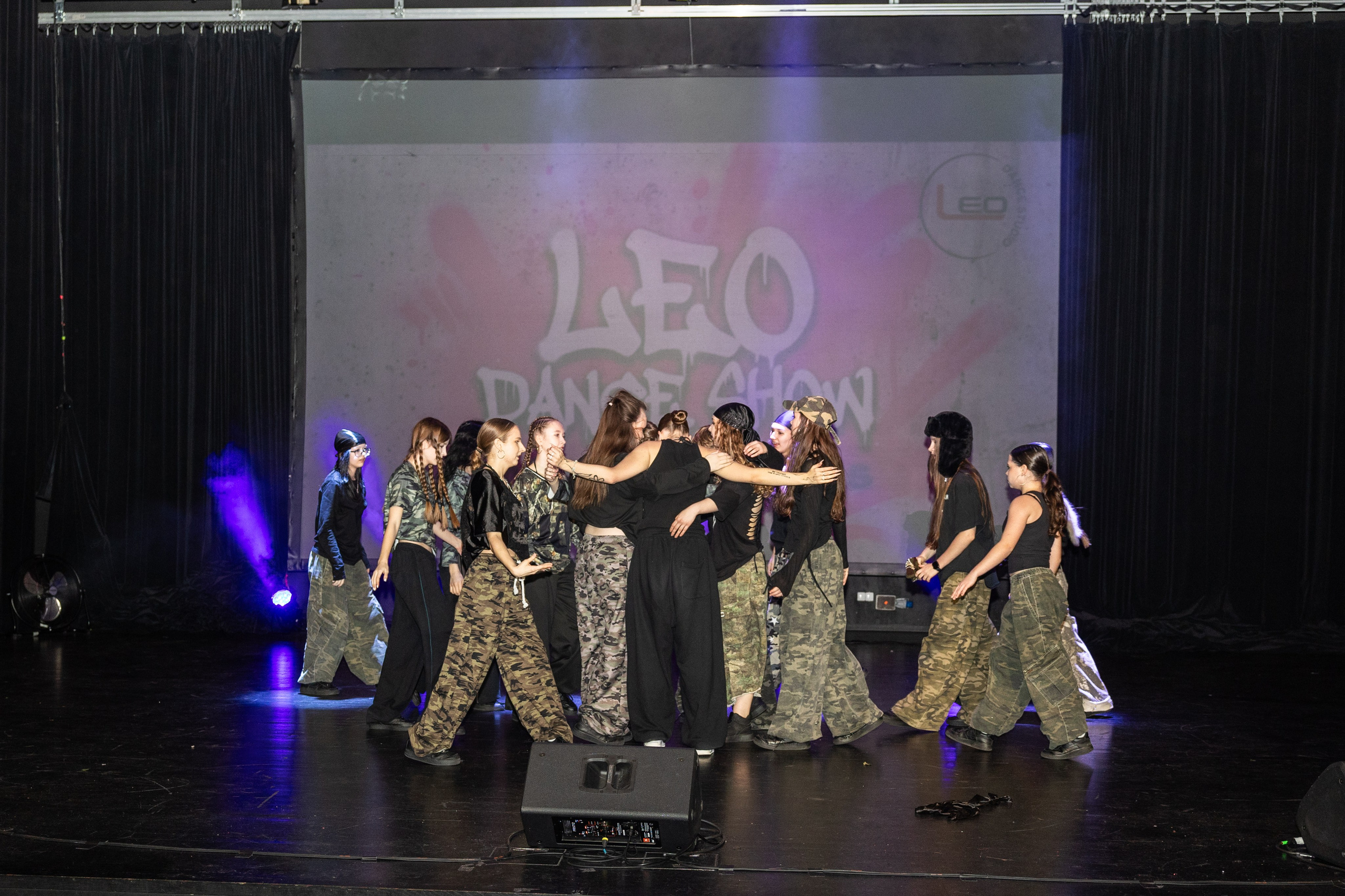 LEO DANCE SHOW WINTER 2025. Семейный и детский фотограф в Варшаве Мила Бобровская