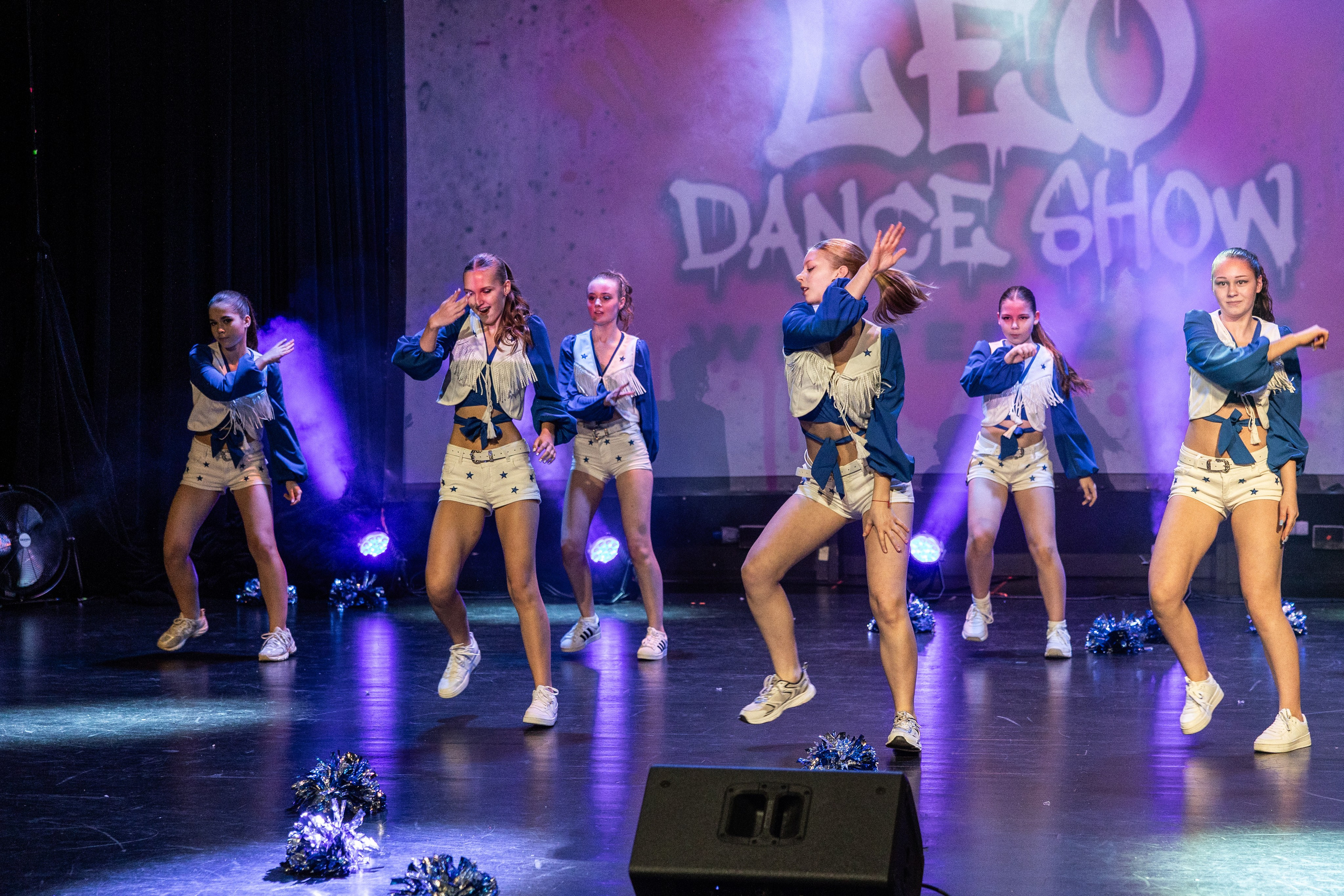 LEO DANCE SHOW WINTER 2025. Семейный и детский фотограф в Варшаве Мила Бобровская