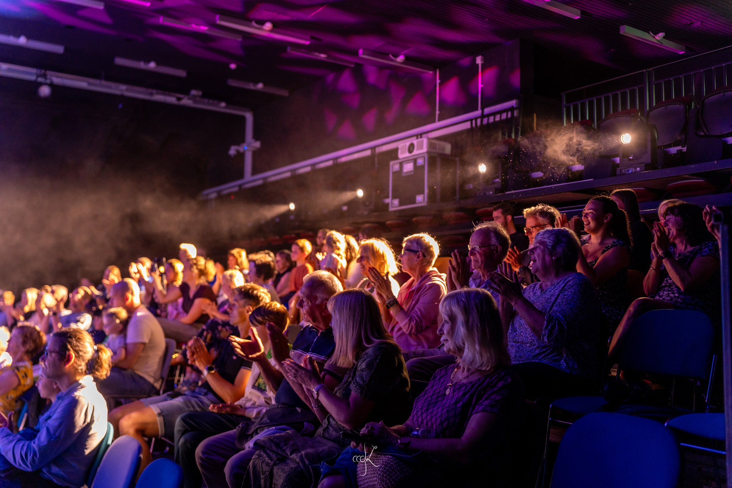 Dance Showcase I: Boundless / Acroflex Acrobatic Arts. Expect Miracles Photography by Kate & Andrew