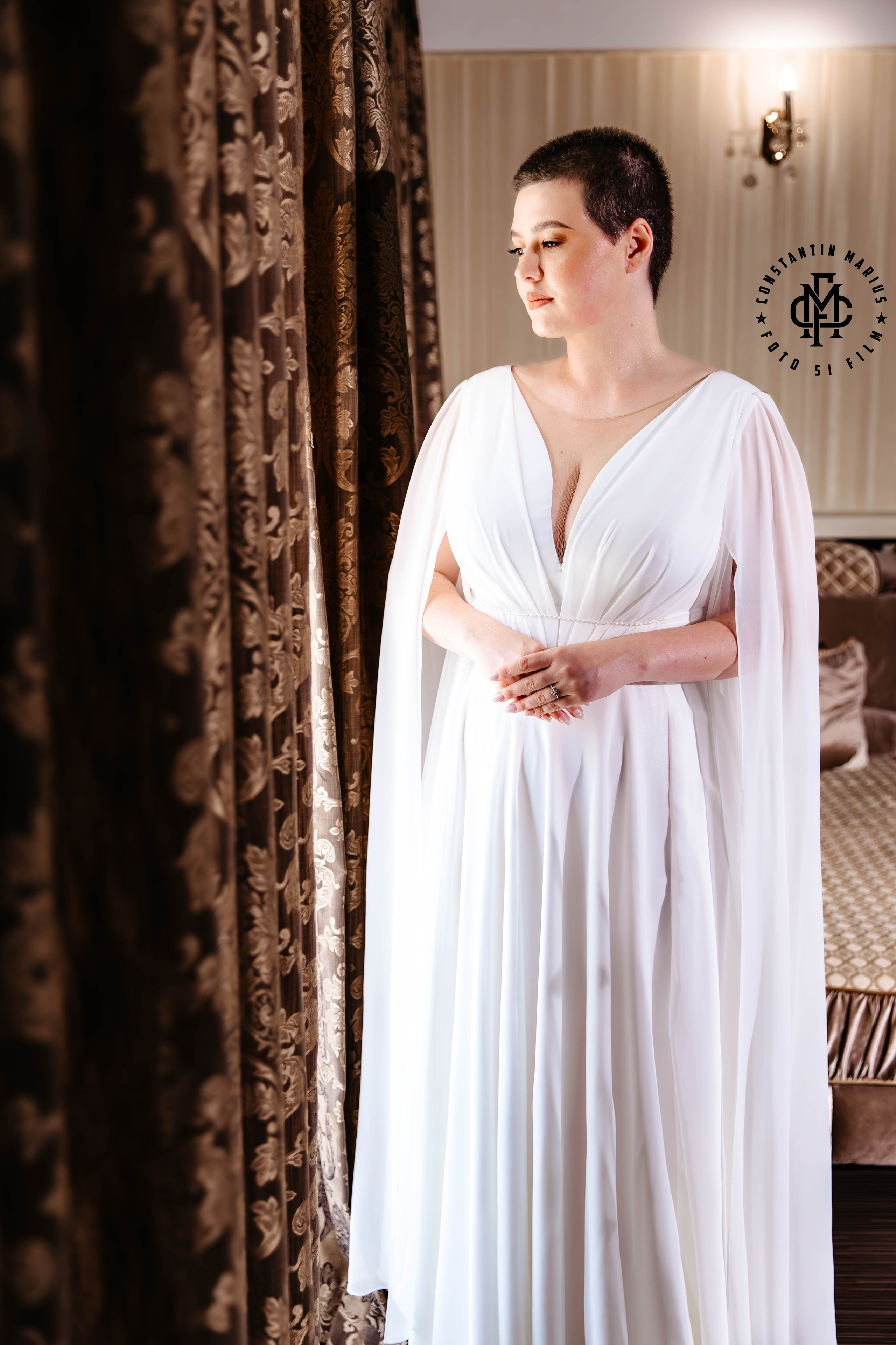 WEDDING PHOTOGRAPHY. DESPRE NOI