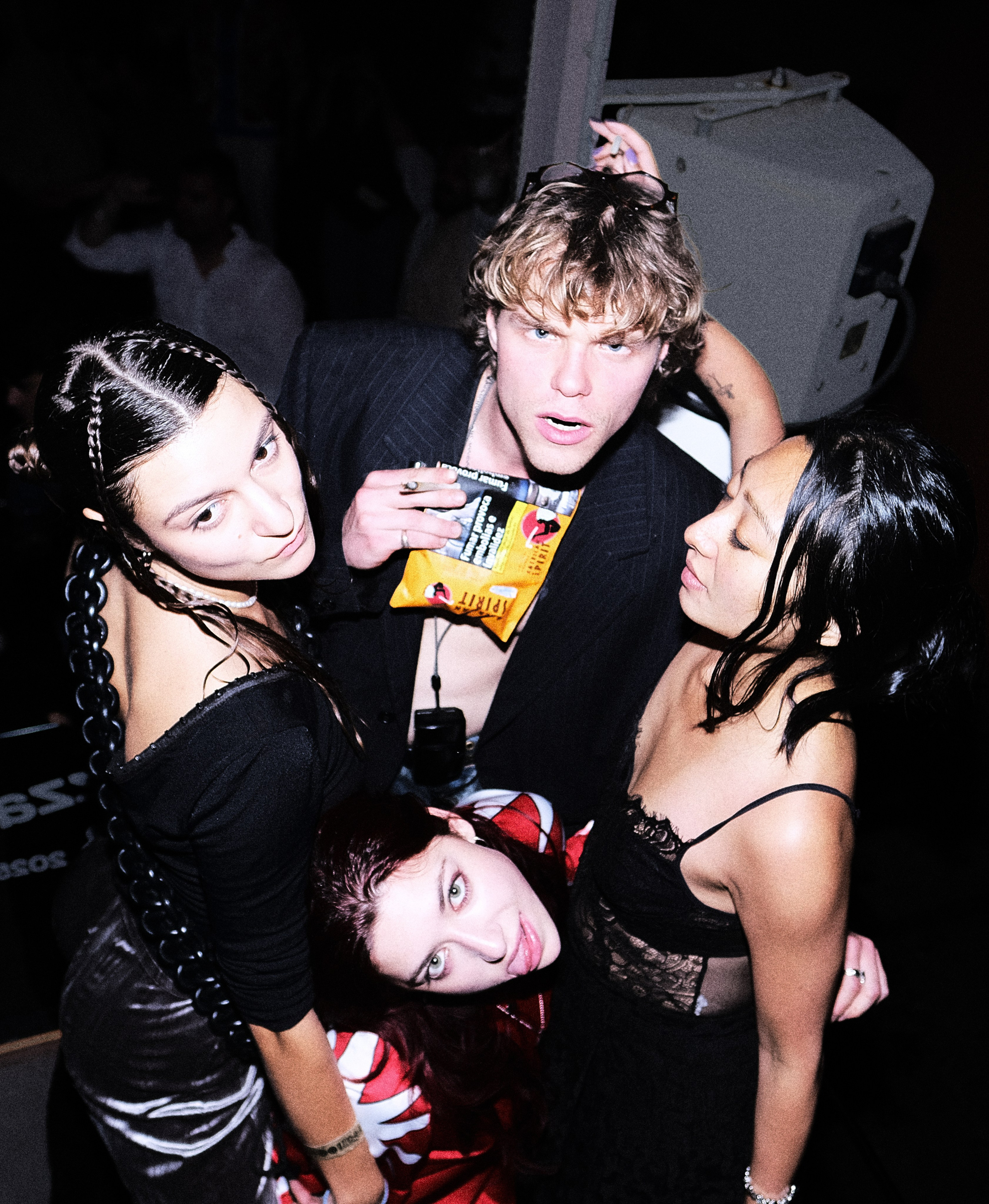 VIVAY PARTY. SERA STUDIA