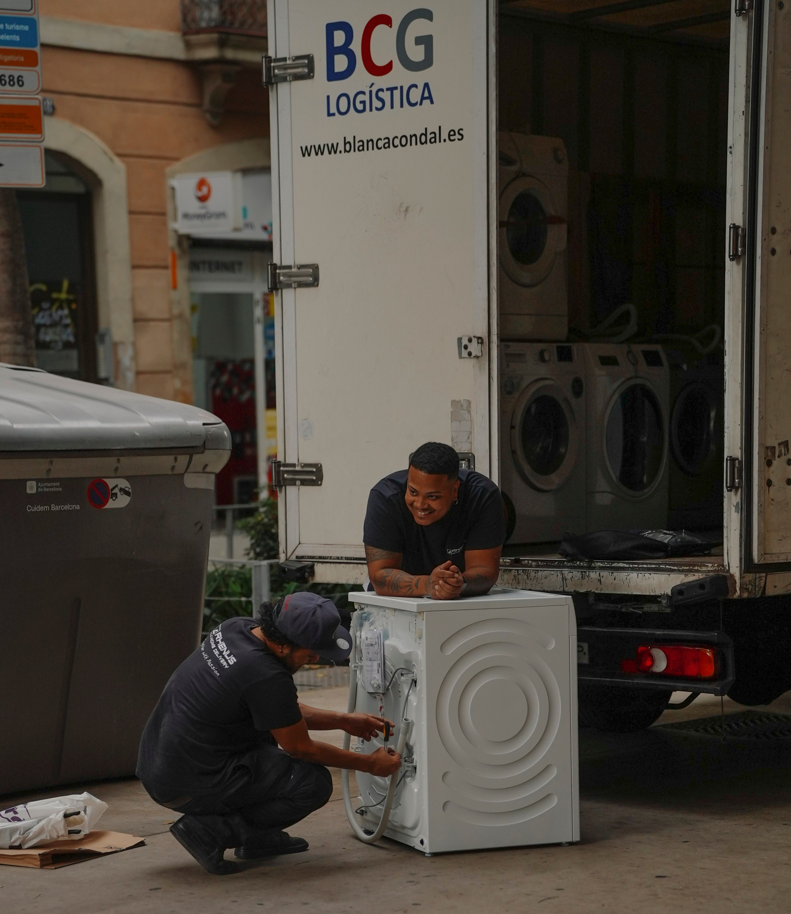 ЕВРОТУР. Стрит-фотография, полная абсурда, идиотизма и красоты