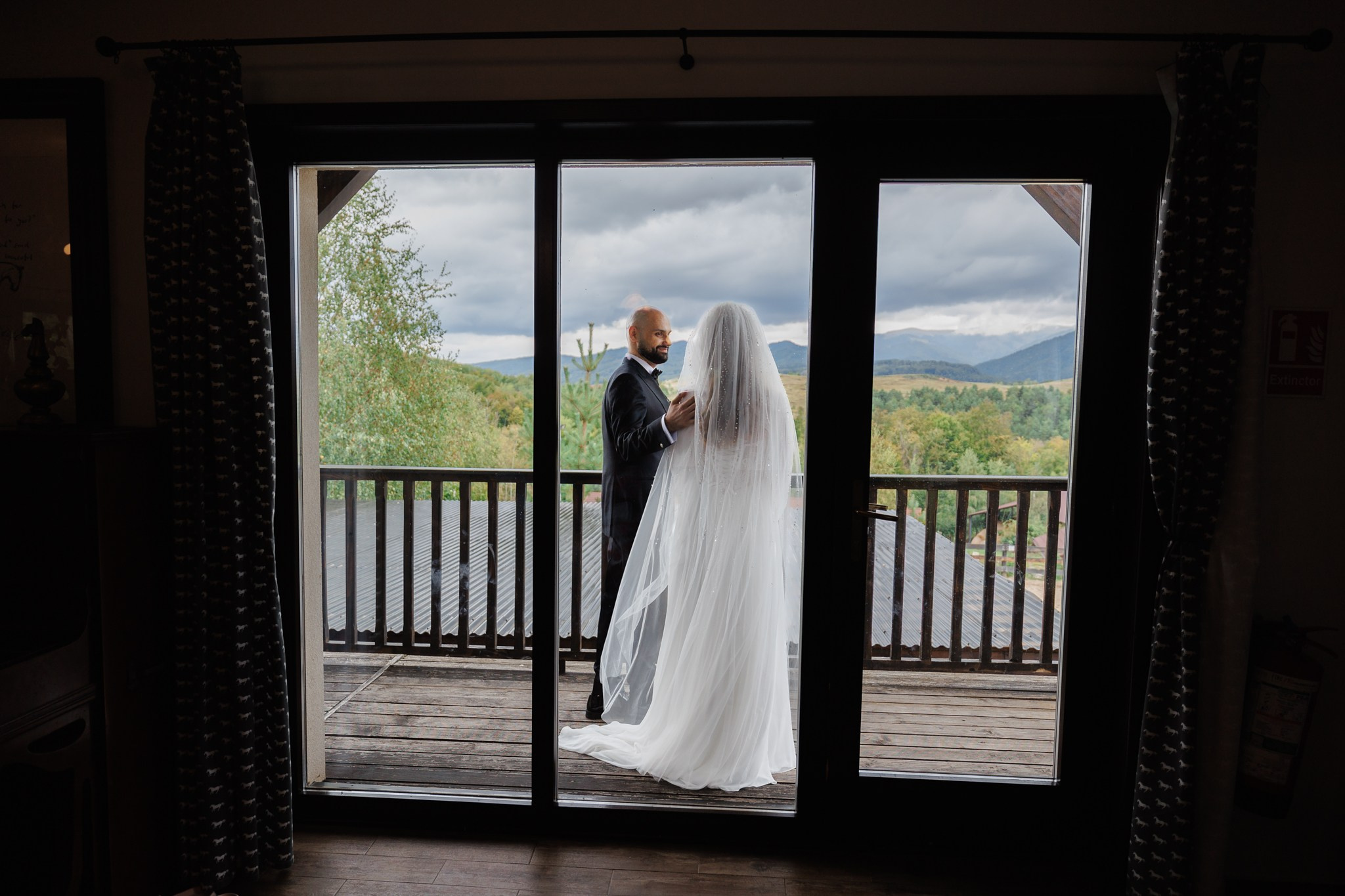 Paula & Robert. Fotograf nunta Bucuresti - Manu Ivanciu | Fotograf botez