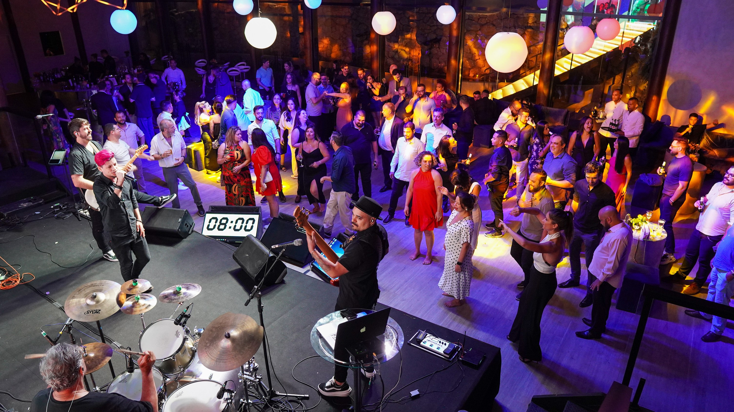 Agora Distribuidora. Rbfotoevideo