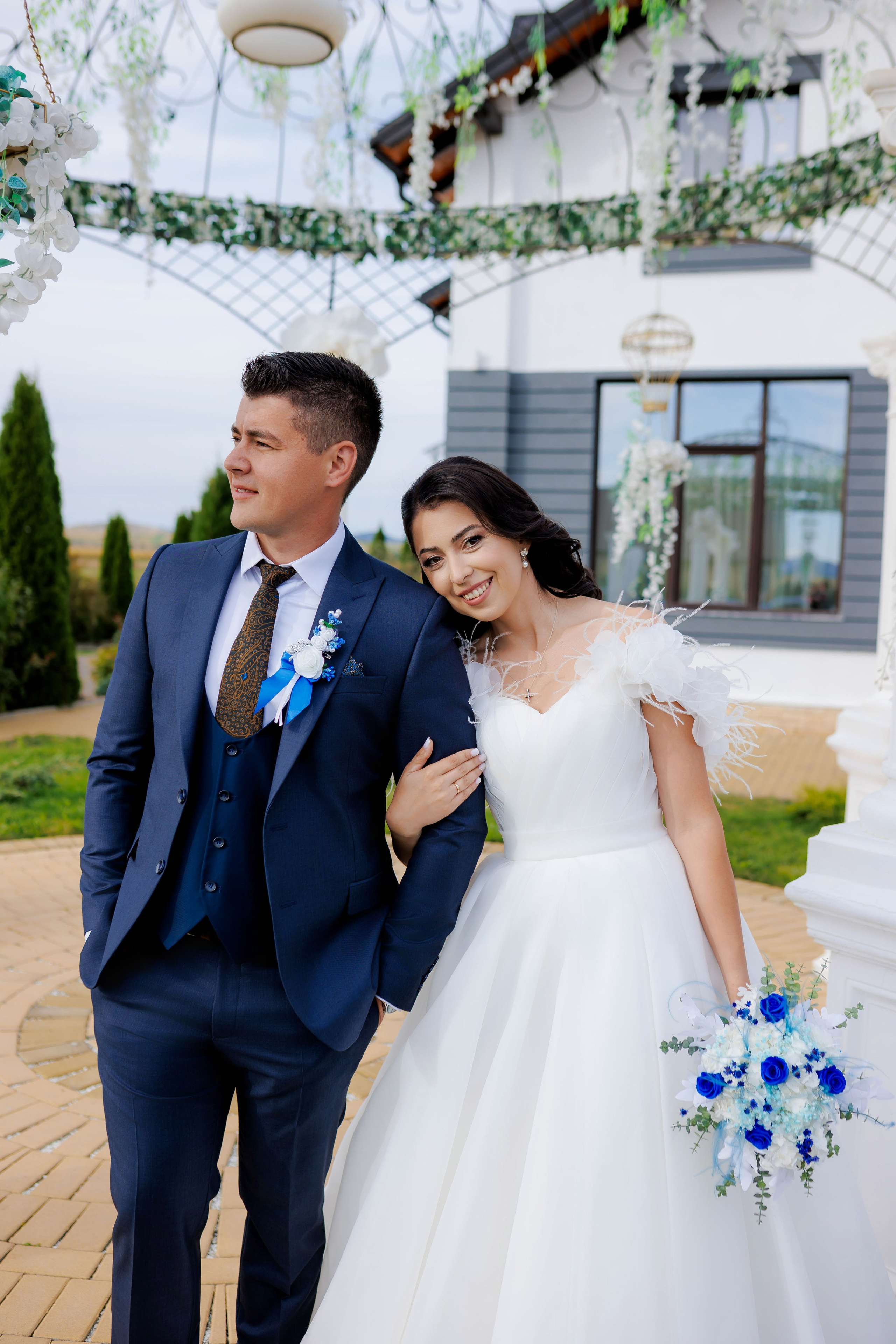 Loredana & Emilian – Ziua Nunții | Videografie - fotografie Botez Suceava, Iași, Botoșani. Servicii foto-video profesionale, pentru momente de neuitat