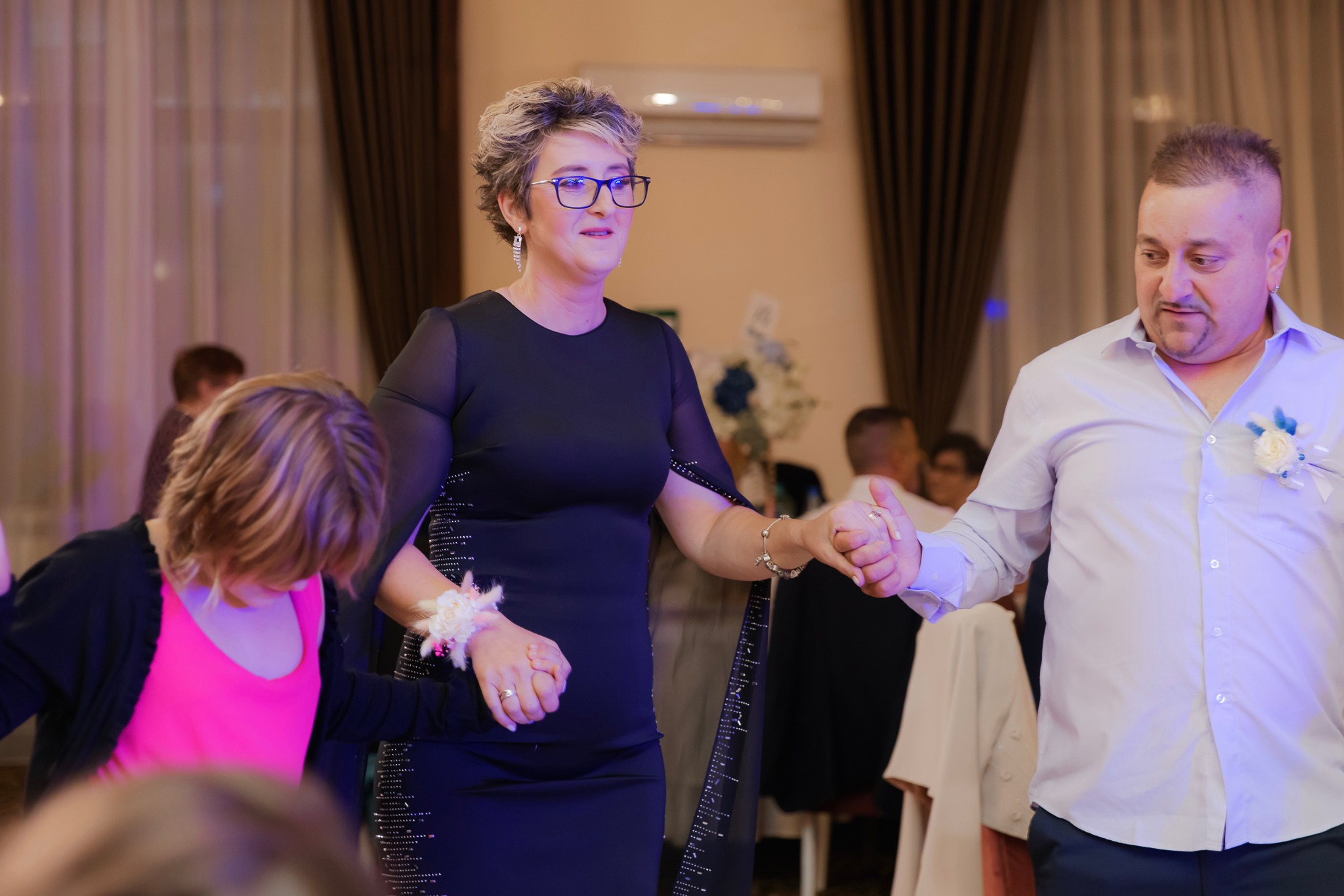 Mihai & Oana. Servicii foto-video profesionale, pentru momente de neuitat