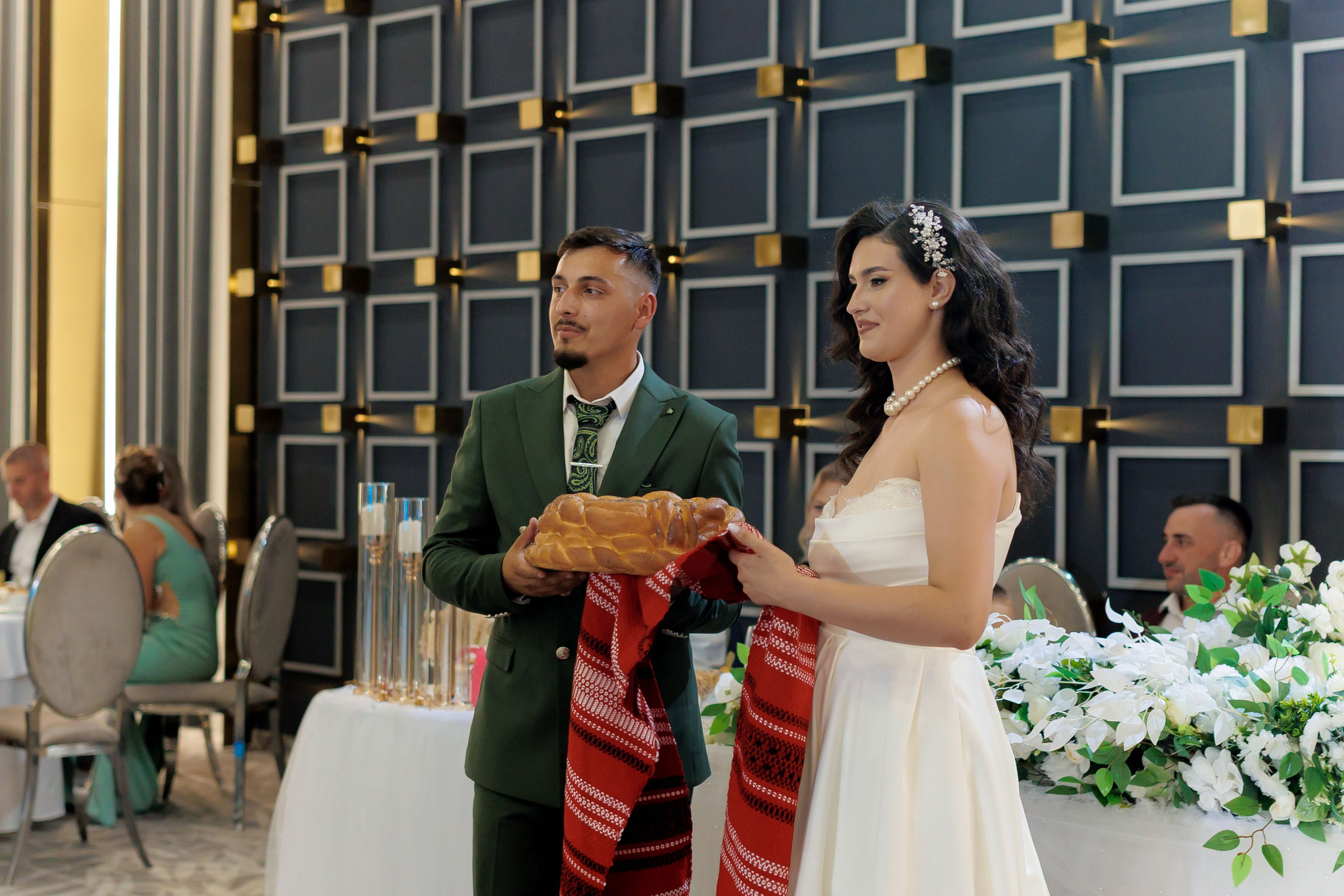 Nunta Nicoleta & Răzvan | Fotografie & Videografie Profesională. Servicii foto-video profesionale, pentru momente de neuitat