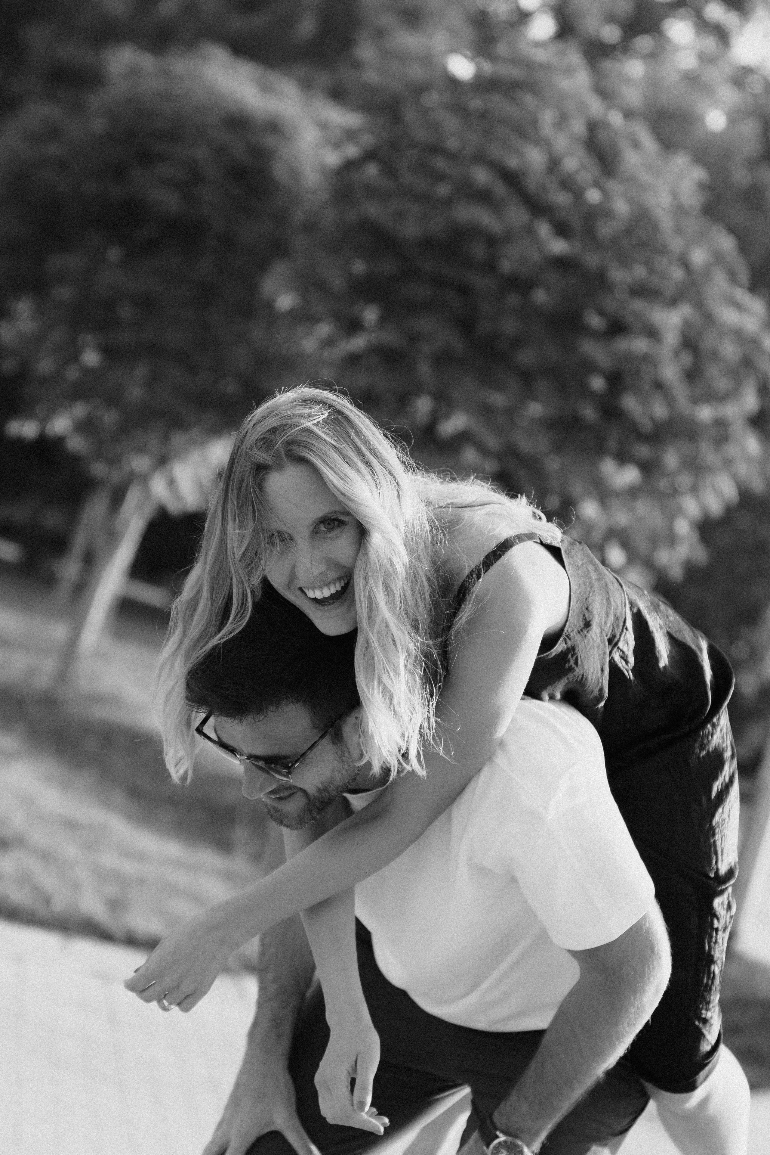 Love Story photoshoot in Samarkand with the backdrop of Gur-Emir. Photographer in Uzbekistan and Samarkand Djasur Marupov